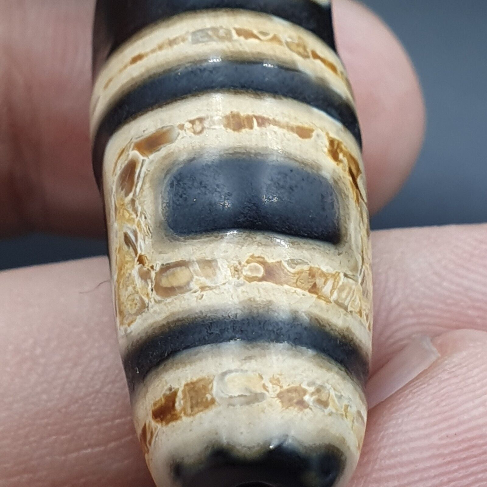 Power Tibetan Old Agate *2 Eyes 2 windows * DZi Bead Spirituality Pendant