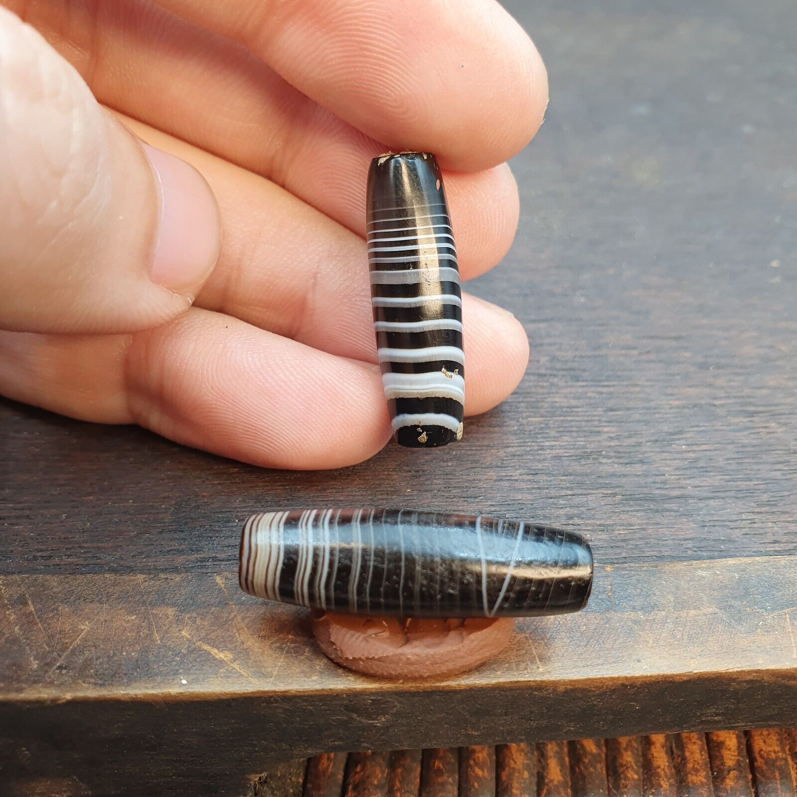 Lot 2 Himalayan Indo Tibetan Agate bead Suleimany Lines Pattern Agate BD#21