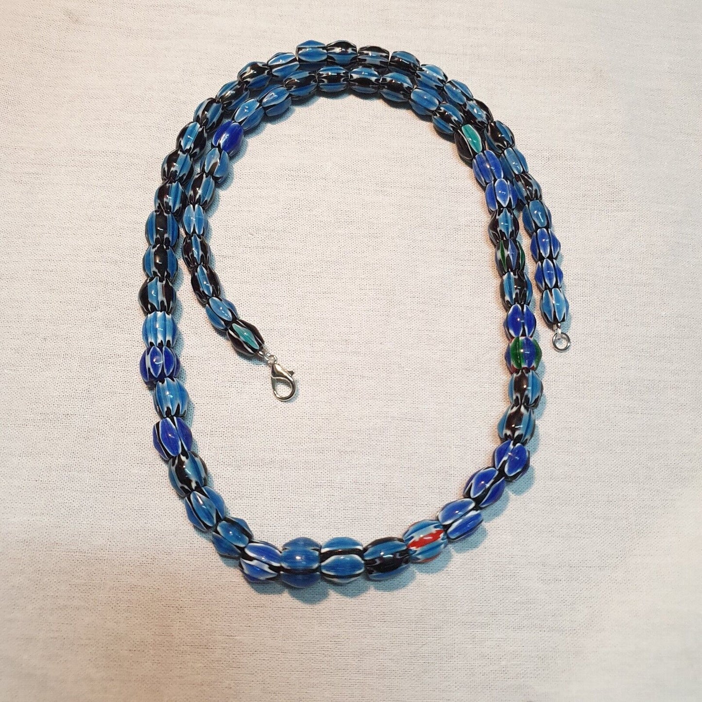 Erstaunliche venezianisch inspirierte Glasperlen-Halskette mit mehrfarbigen Chevron-Perlen #104