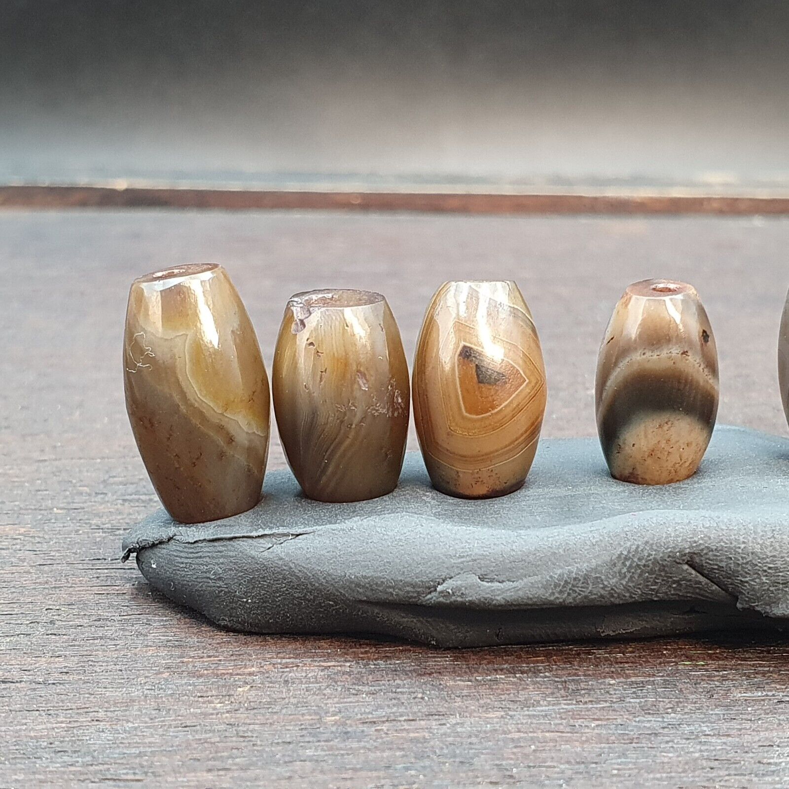 Himalayan Tibetan Bhutan Nepalese Afghani Indian Old Agate Beads Artifacts Lot