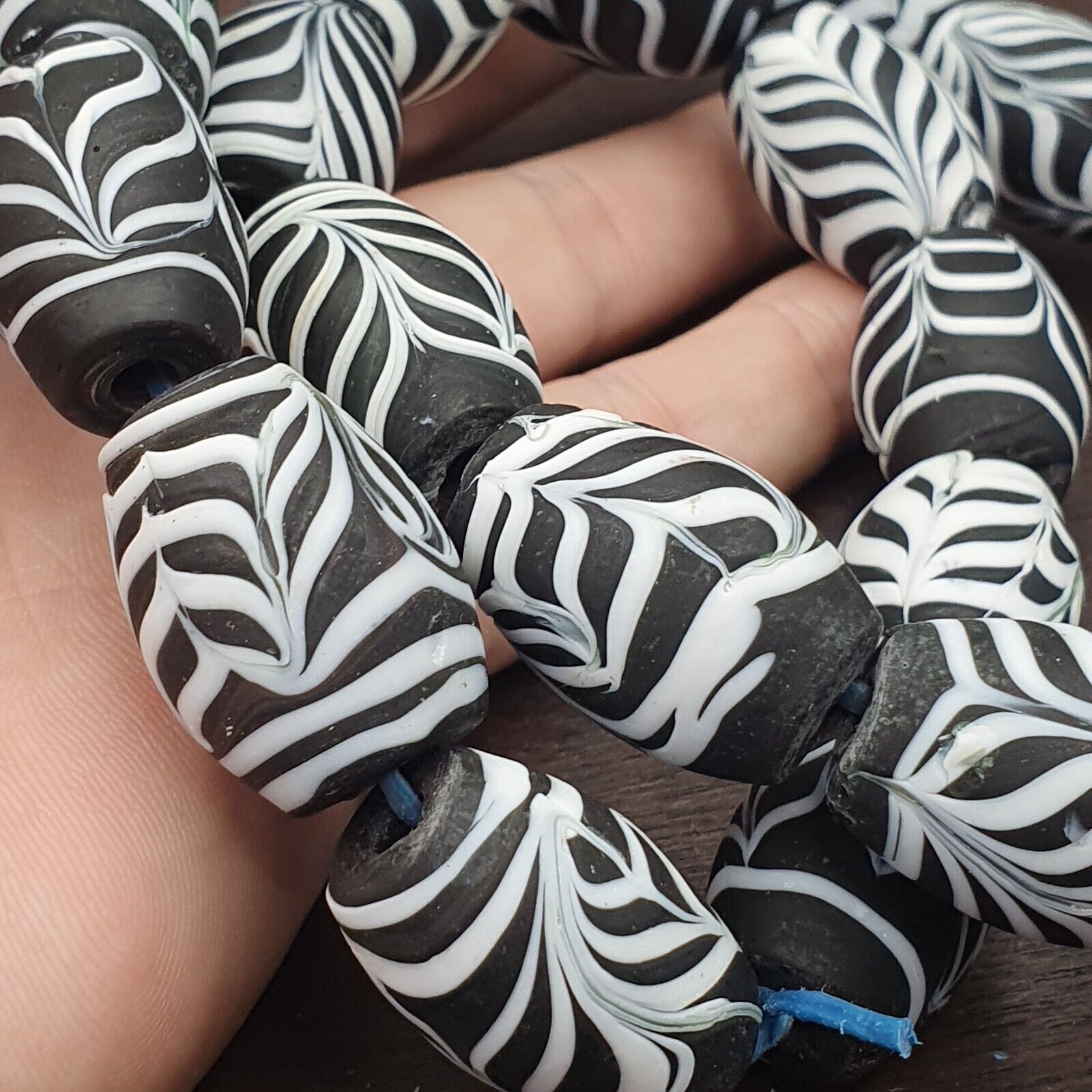 Beautiful Vintage Feather Pattern glass beads Handmade fancy Beads Strand