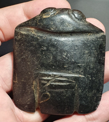 Antique Stone Jade mysterious Animal carving stone Amulet Bead Magnetic Stone 08