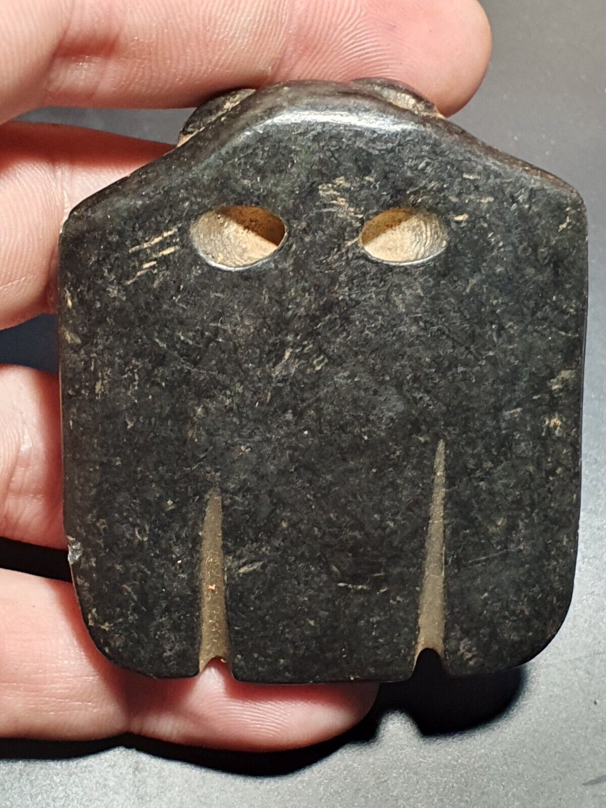 Antique Stone Jade mysterious Animal carving stone Amulet Bead Magnetic Stone 08