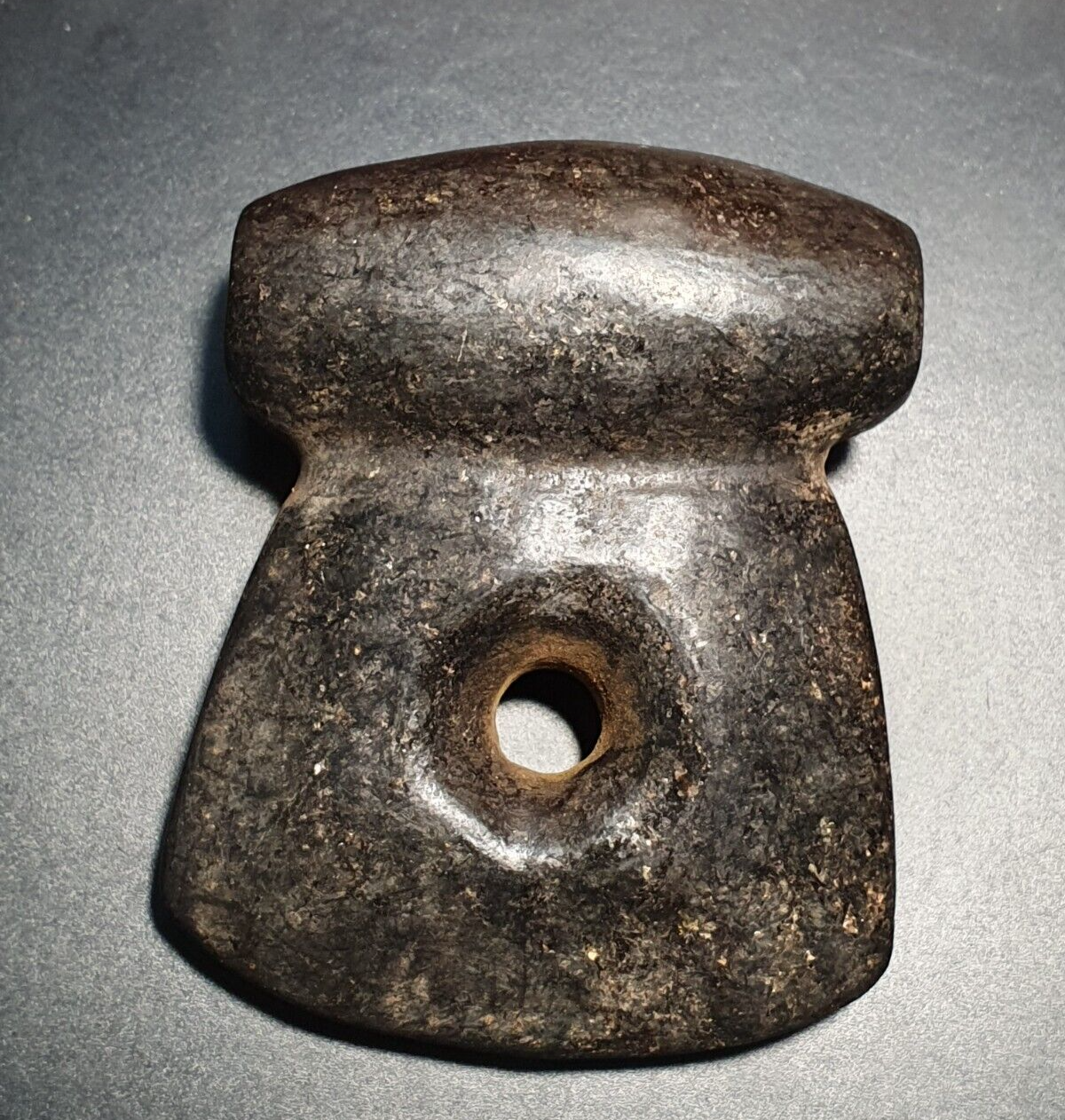 Antique Black Stone Jade Stone hand carved Amulet Pendant Bead Magnetic Stone 03
