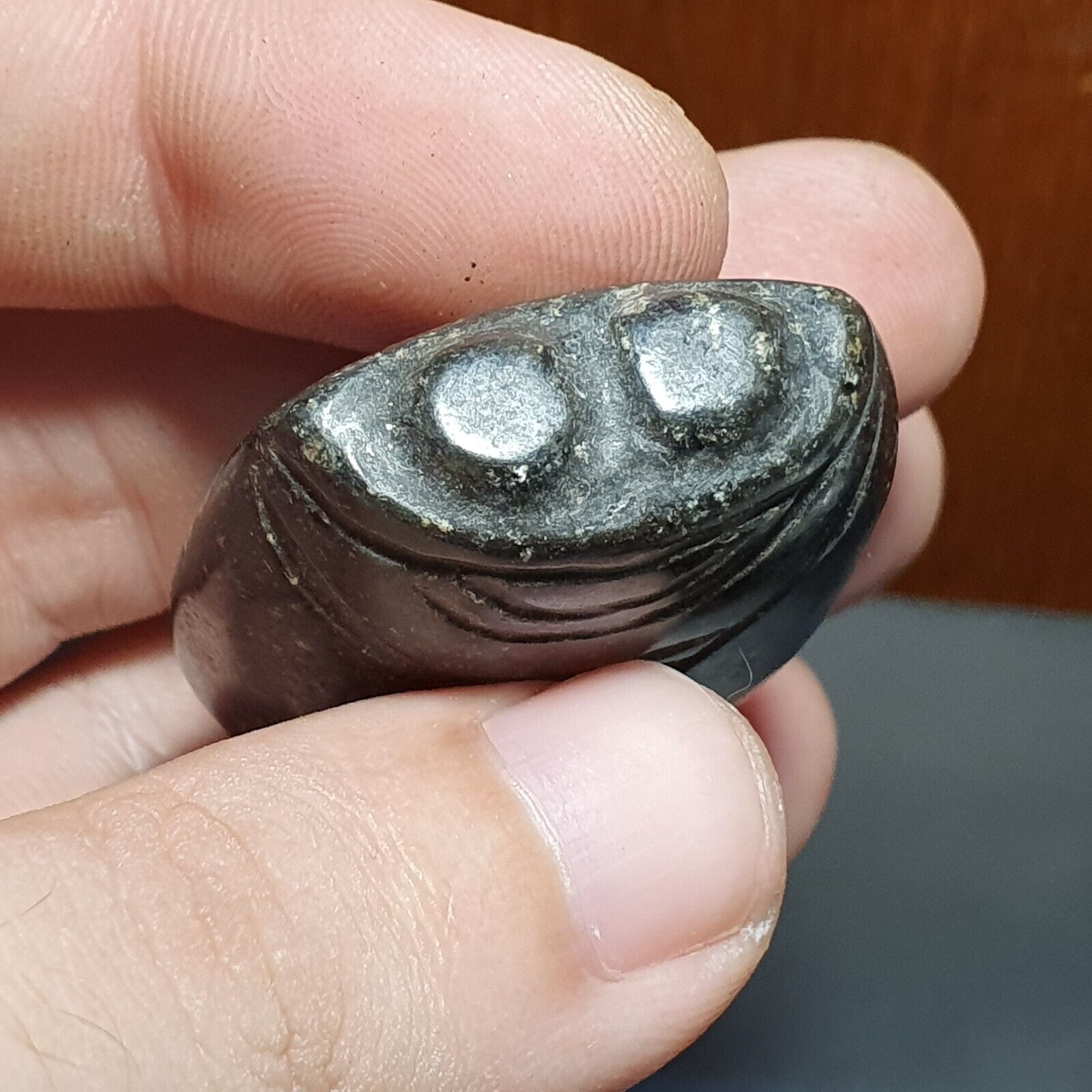 Antique Stone Jade mysterious Animal carving stone Amulet Bead Magnetic Stone #1