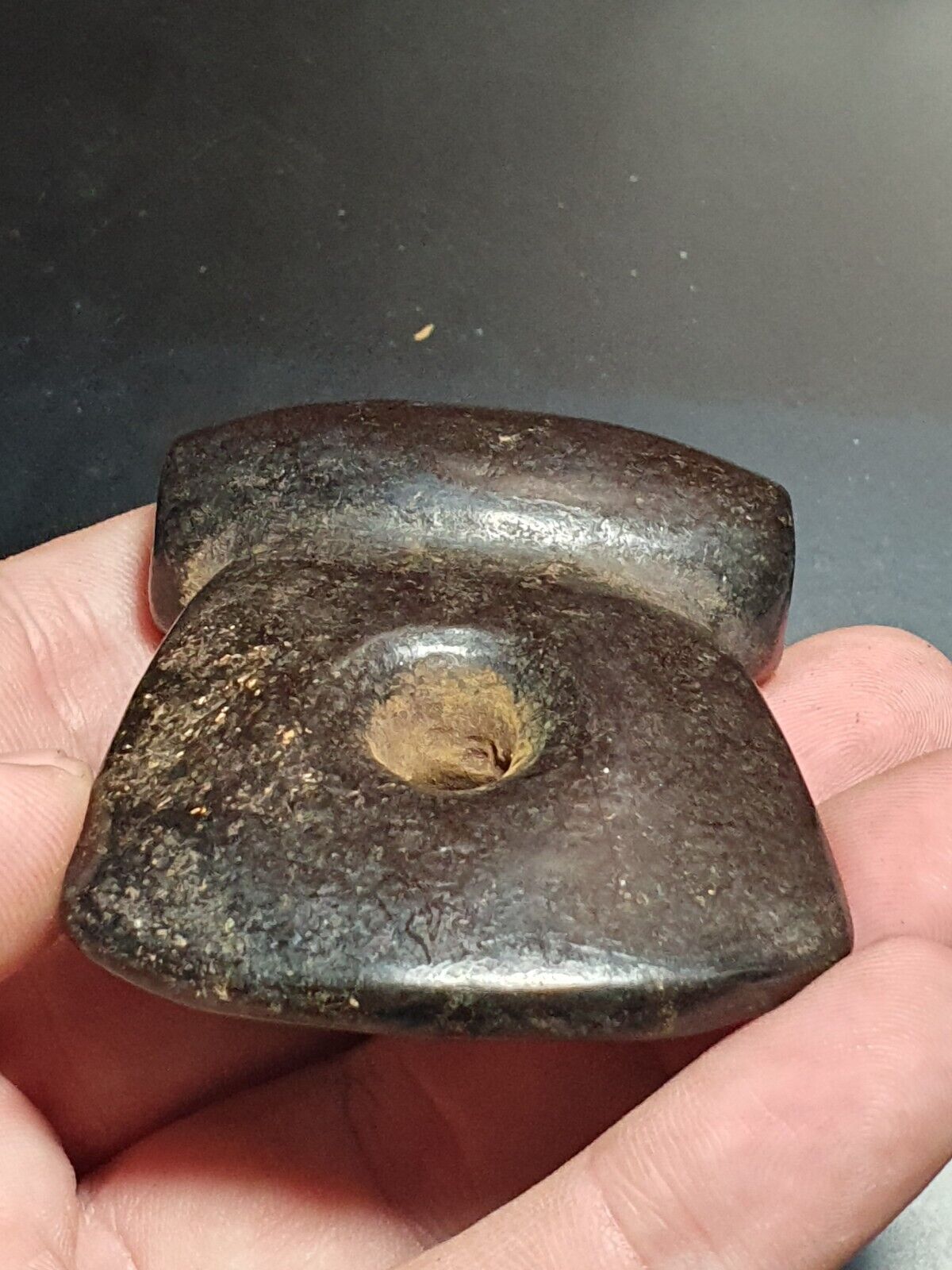 Antique Black Stone Jade Stone hand carved Amulet Pendant Bead Magnetic Stone 03