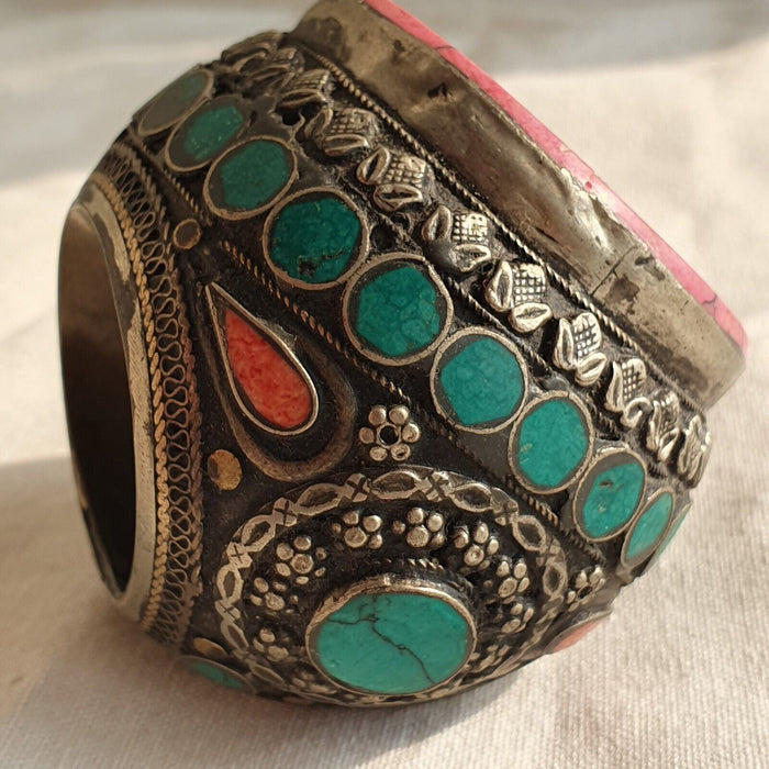 Ancient Near Eastern Decorated Intaglio Stone Mix Silver Big Ring
