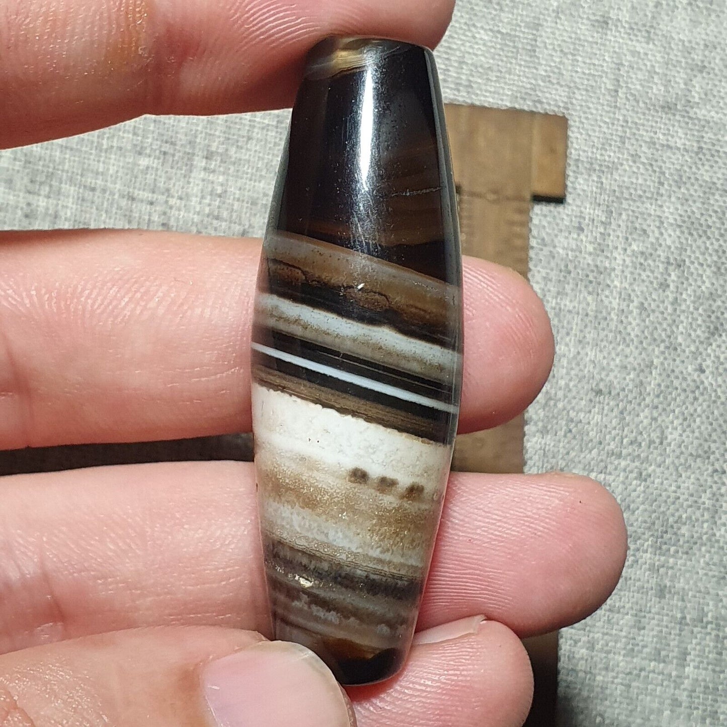 B178 Kraftvolle, spiritistische Achatperle aus dem Nahen Osten, jemenitische Perle mit seltenem Muster
