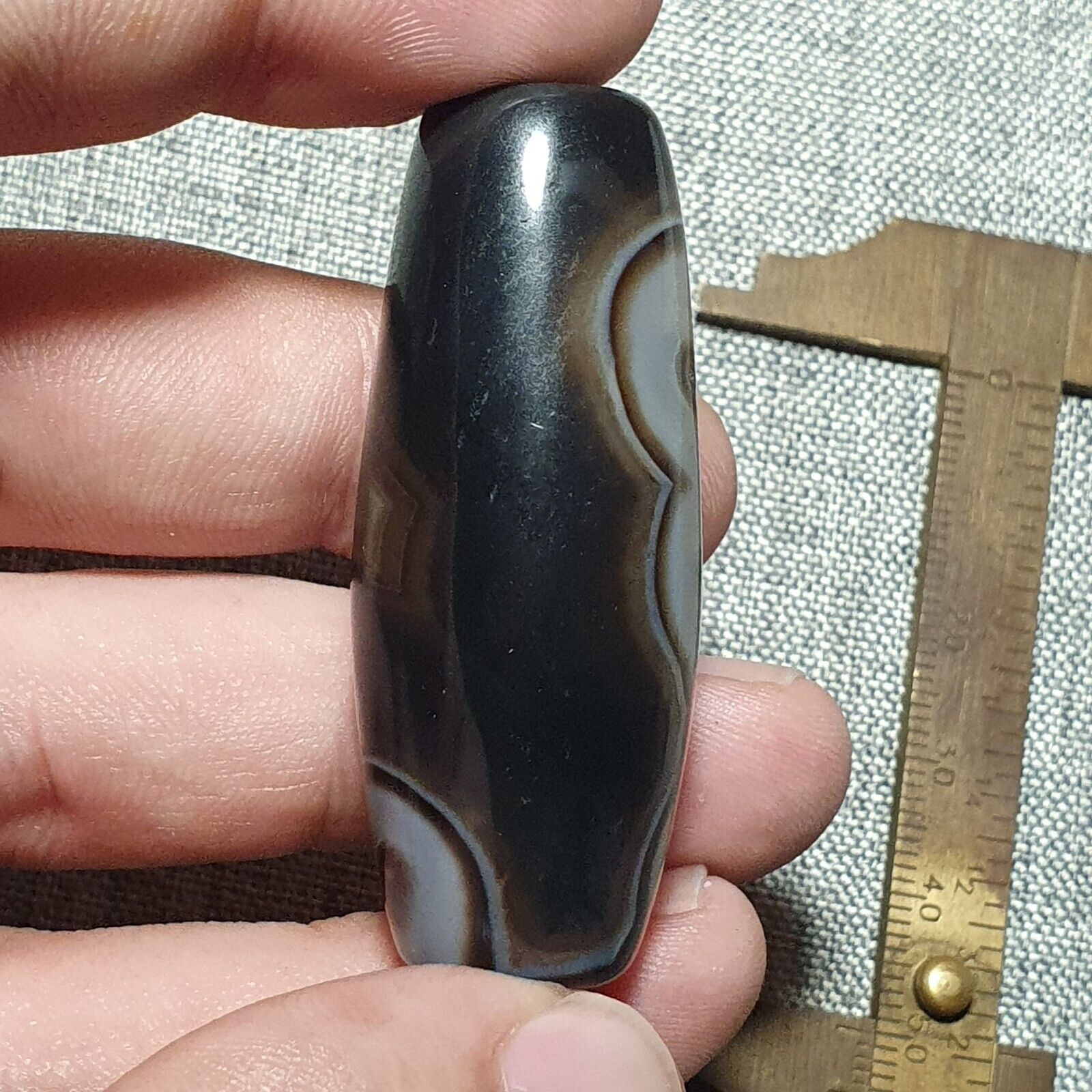 YM 112 Powerful Middle Eastern spiritualist Agate Bead Rare Pattern Yemeni Bead