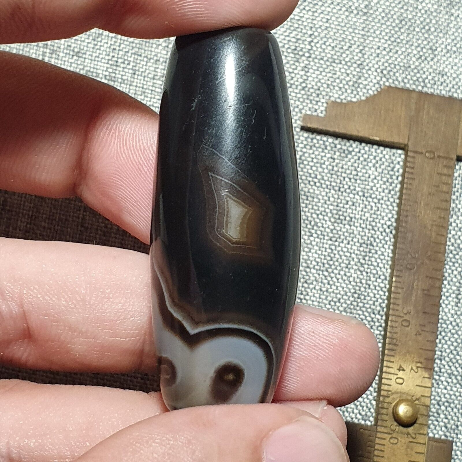 YM 112 Powerful Middle Eastern spiritualist Agate Bead Rare Pattern Yemeni Bead