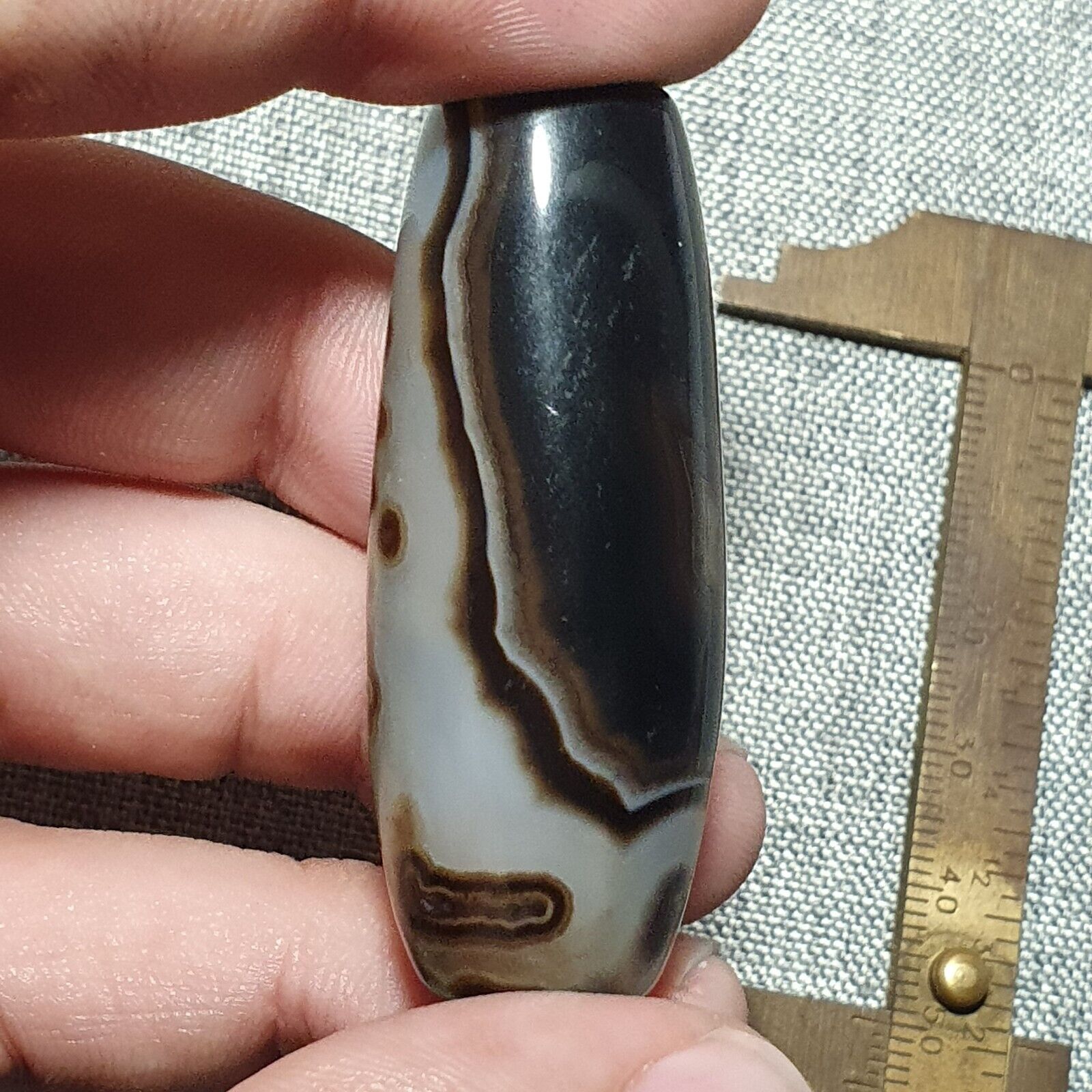 YM 112 Powerful Middle Eastern spiritualist Agate Bead Rare Pattern Yemeni Bead