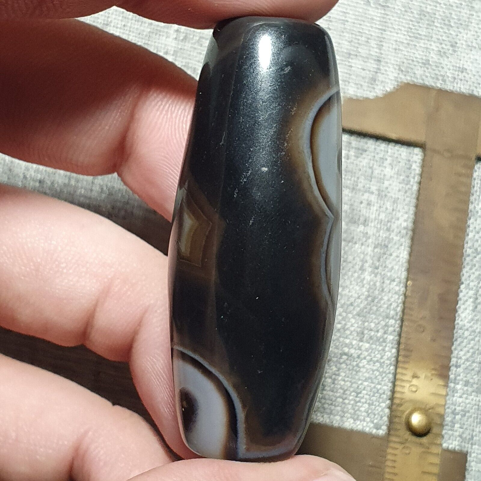 YM 112 Powerful Middle Eastern spiritualist Agate Bead Rare Pattern Yemeni Bead