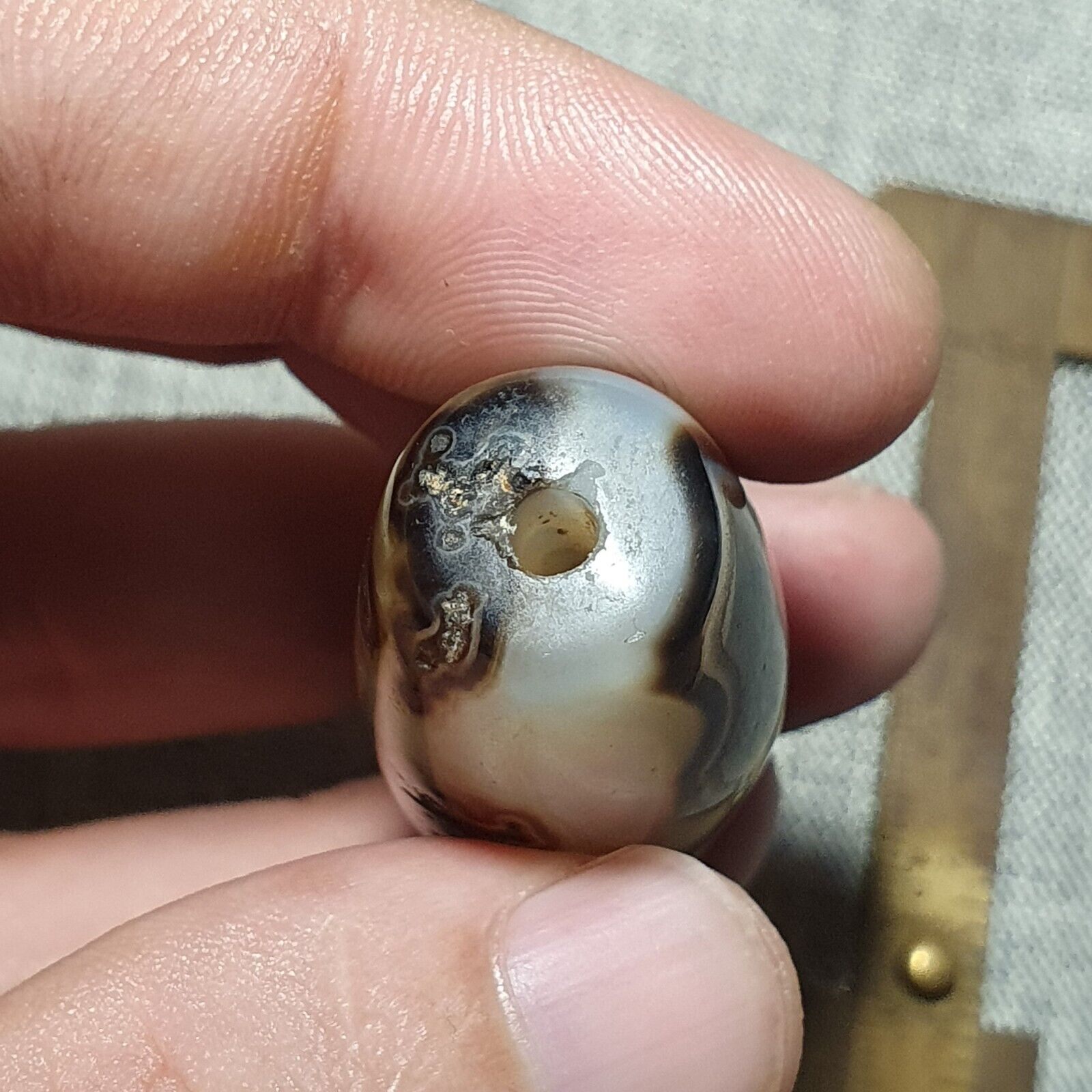 YM 112 Powerful Middle Eastern spiritualist Agate Bead Rare Pattern Yemeni Bead