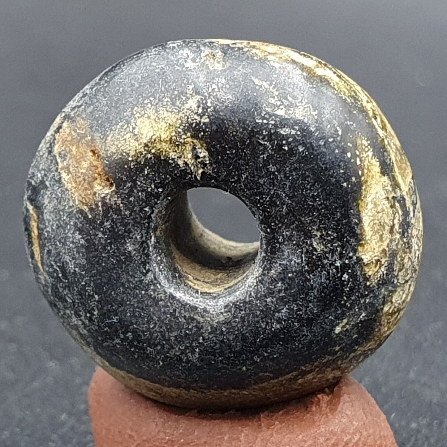 Antike Donut-Steinperle aus Himalaya-Jaspis, 17,2 mm