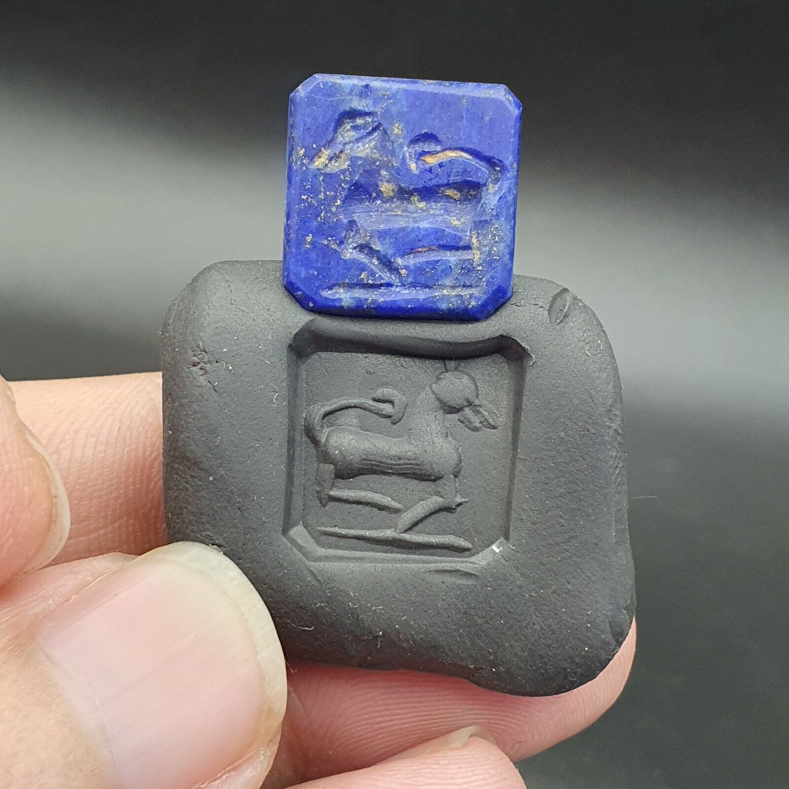 Antique Pakistan Indus Valley antique lapis lazuli stone stamp seal