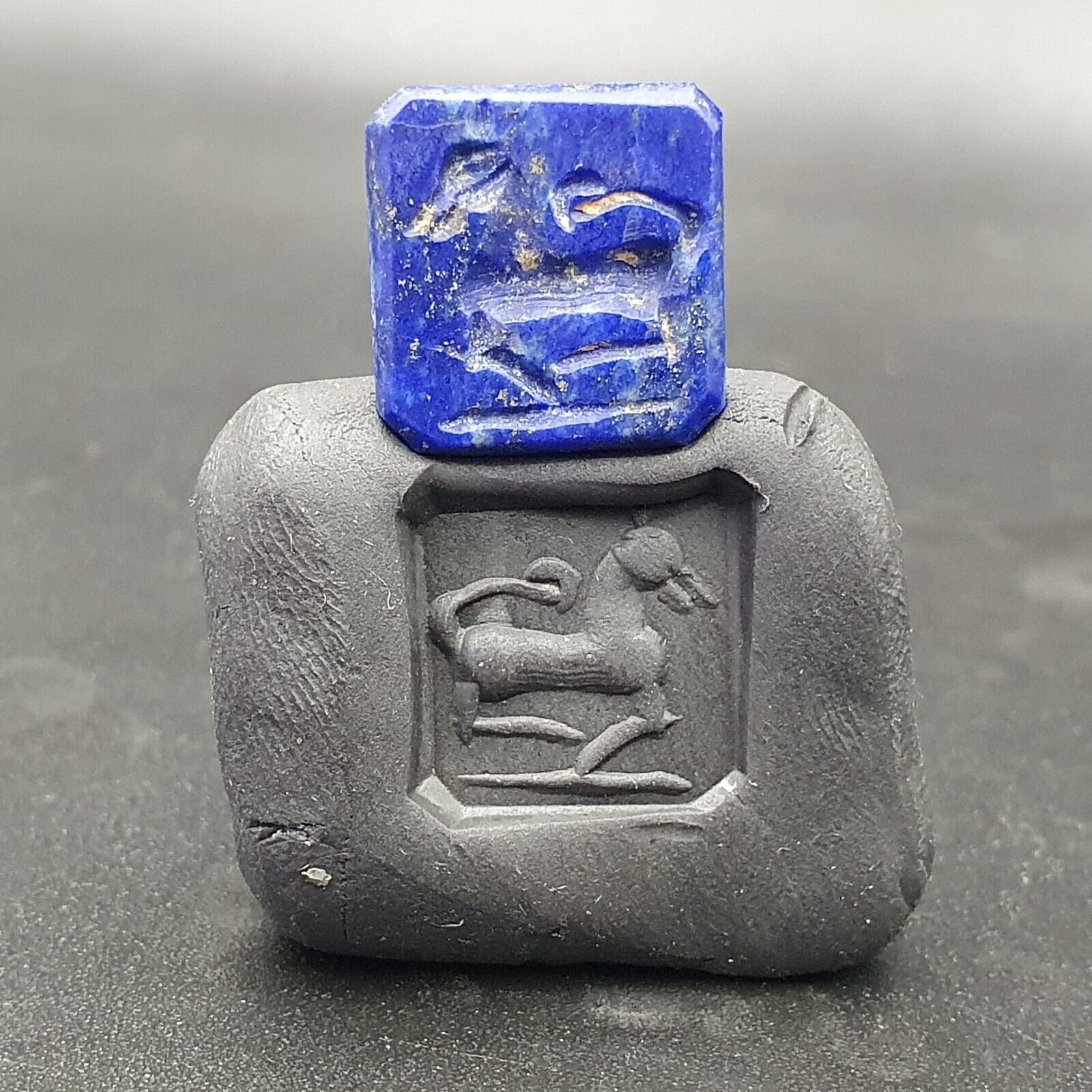 Antique Pakistan Indus Valley antique lapis lazuli stone stamp seal