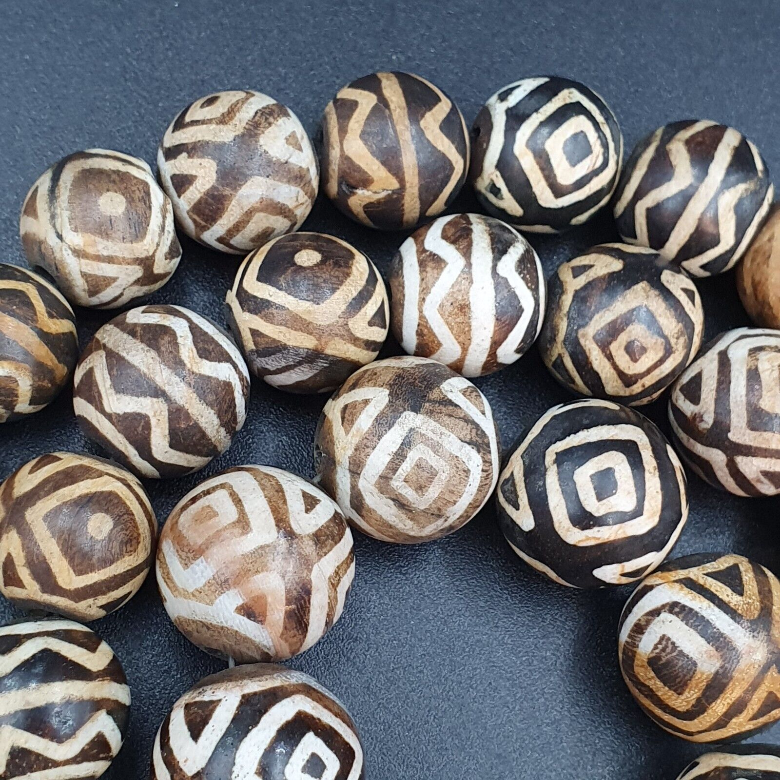 Asian Burmese Old Pumtek petrified Wood Stone beads Long necklace rare pattern