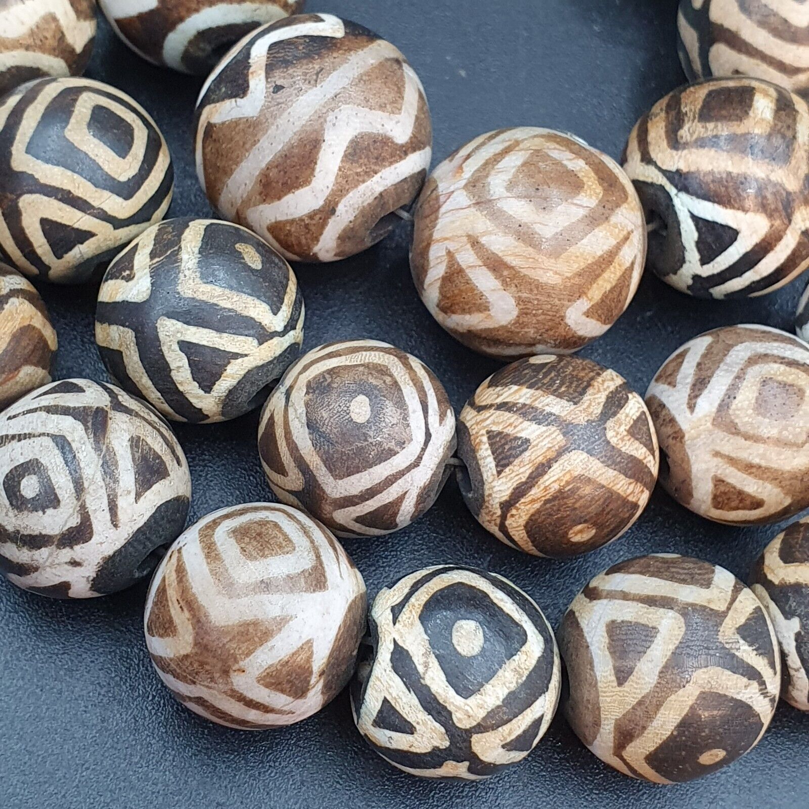 Asian Burmese Old Pumtek petrified Wood Stone beads Long necklace Unique pattern