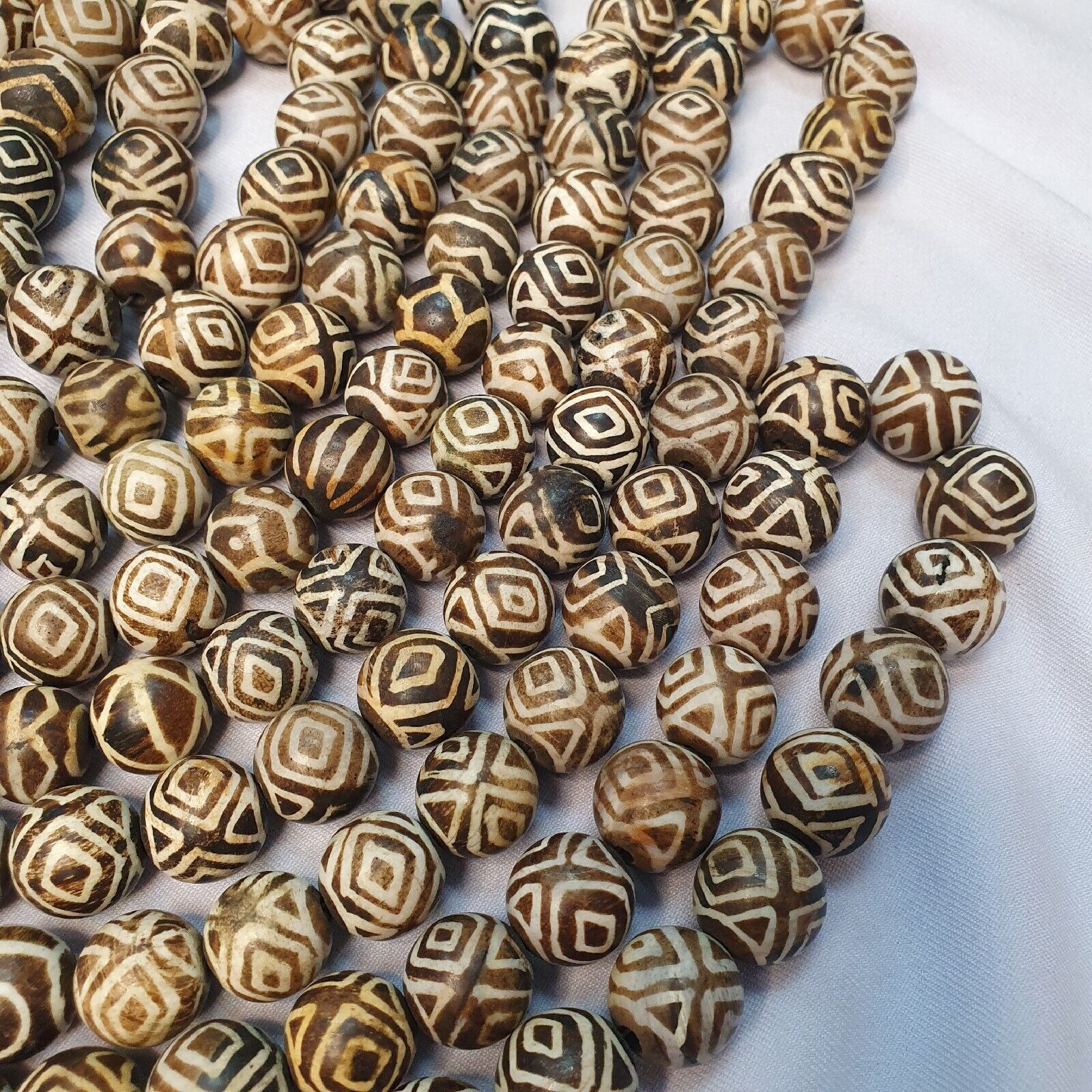 Asian Burmese Old Pumtek petrified Wood Stone beads Long necklace Unique pattern