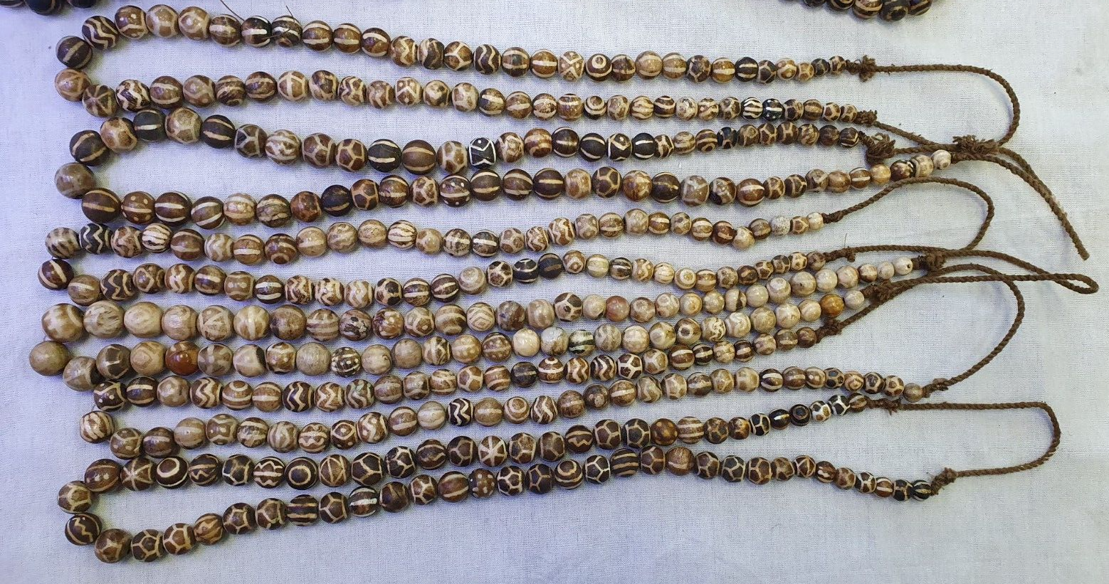 South Asian Burmese Old Pumtek petrified Wood Beads Long Strand 12-18mm