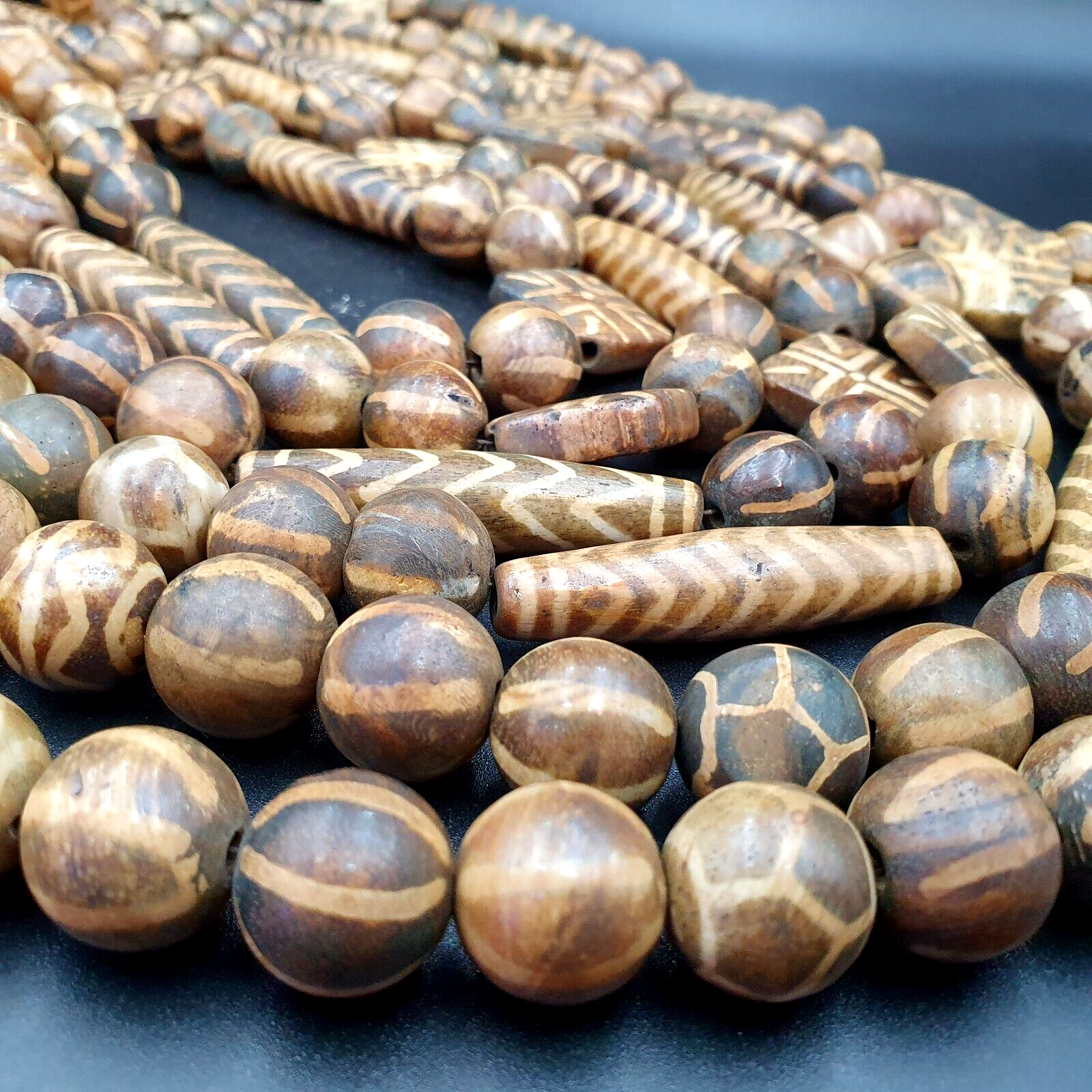 Asian Burmese Old Pumtek petrified Wood Stone beads Long necklace