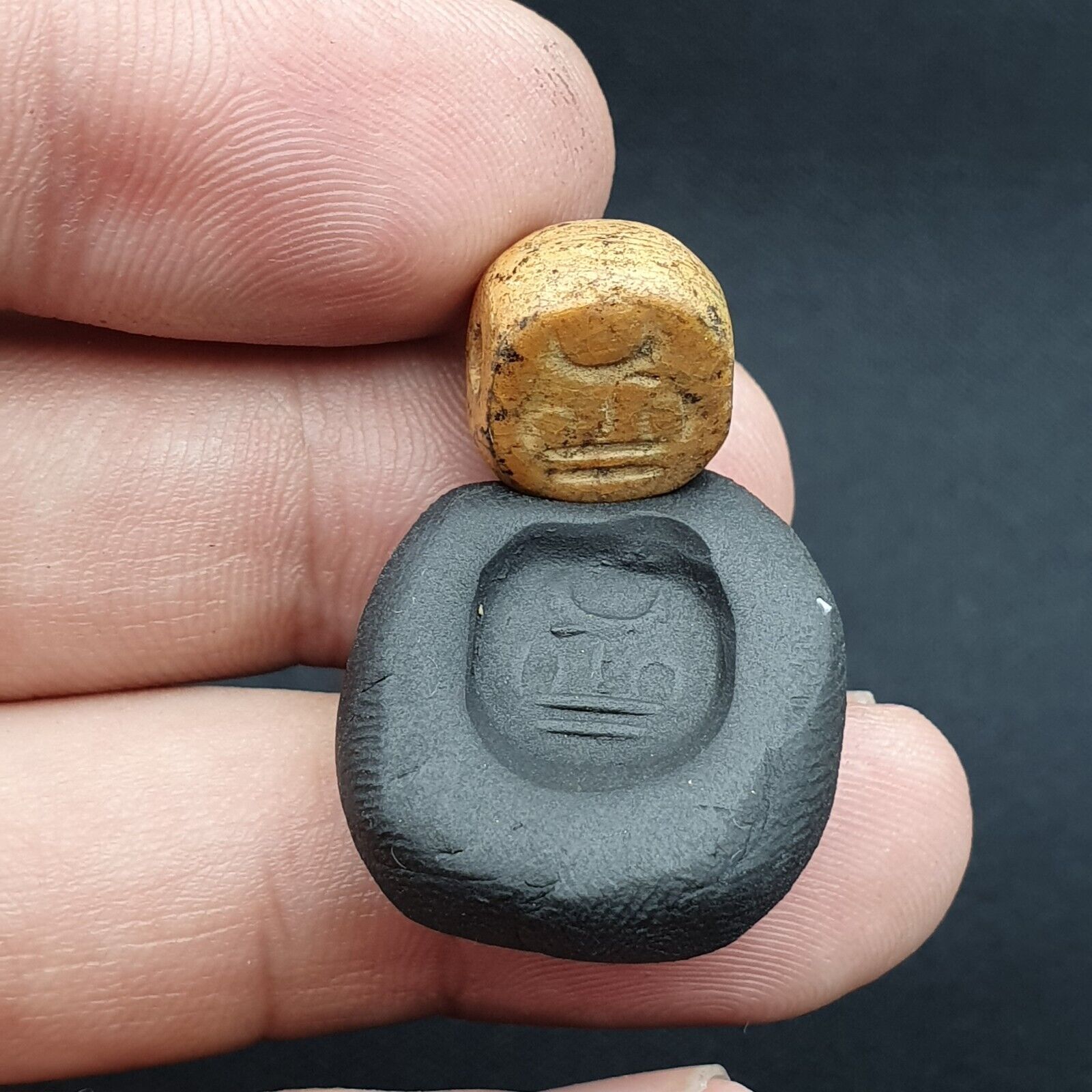 Antique Babylonian Era Rare Ancient Mesopotamian Intaglio Round Seal Stamp Bead