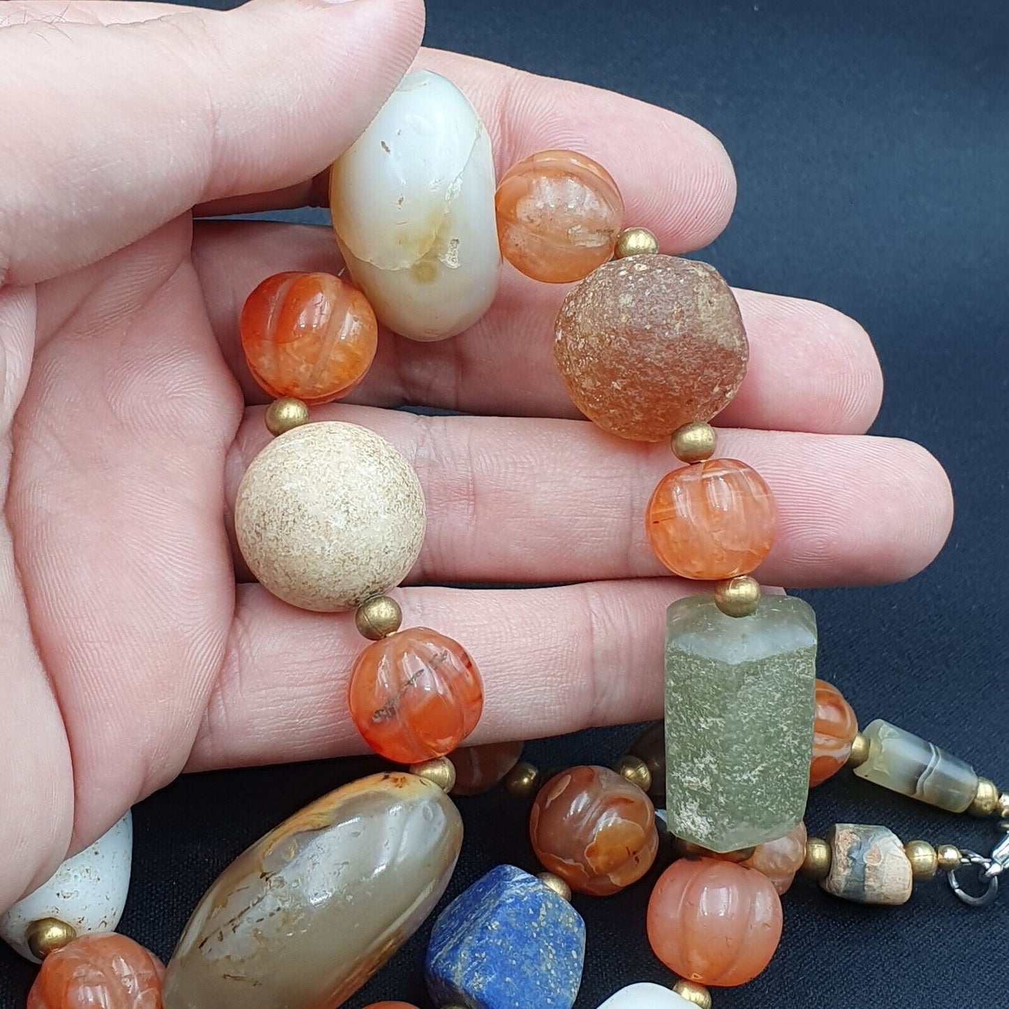 Antike antike Himalaya- und afrikanische Achat-Karneol-Jaspis-Perlen-Halskette Mala