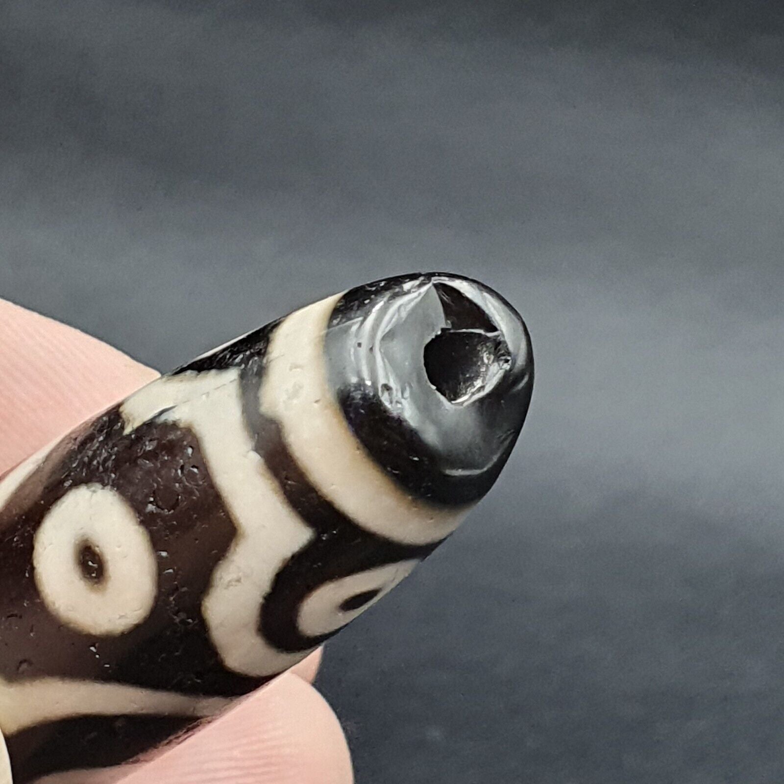 INDO TIBETAN Himalaya 10 Eyes Agate bead Amulet Religious Antiquities Dzi  ITB02