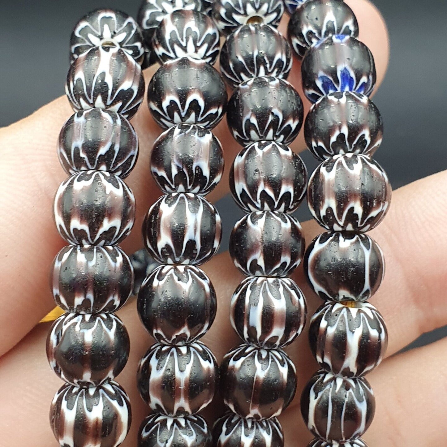 Vintage Black Brown chevron African Glass beads Necklace 8-8.5mm