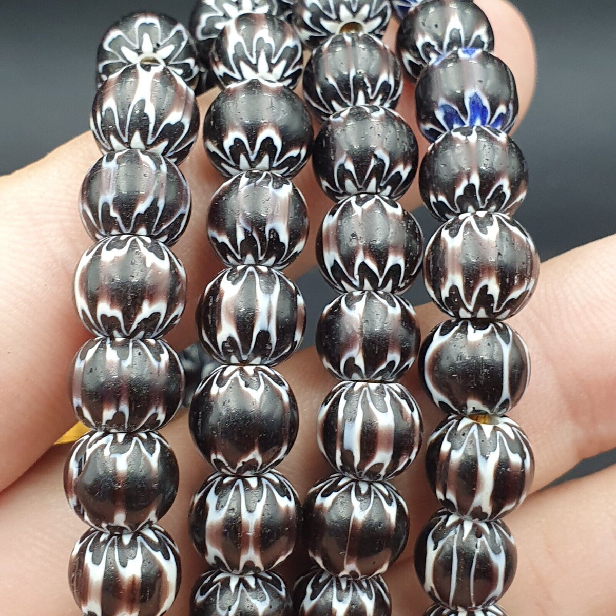 Vintage Black Brown chevron African Glass beads Necklace 8-8.5mm