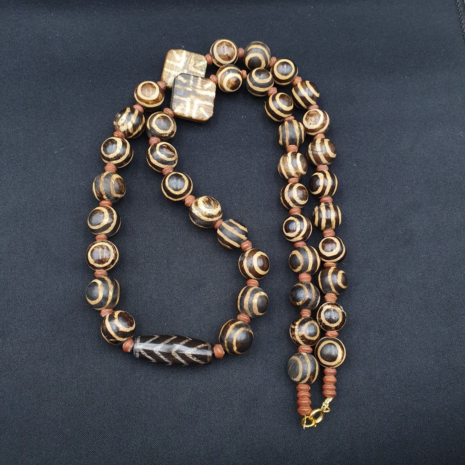 RARE OLD PUMTEK BEAD NECKLACE ANCIENT PYU, 2 Eyes PUMTEKS Beads 12-14mm