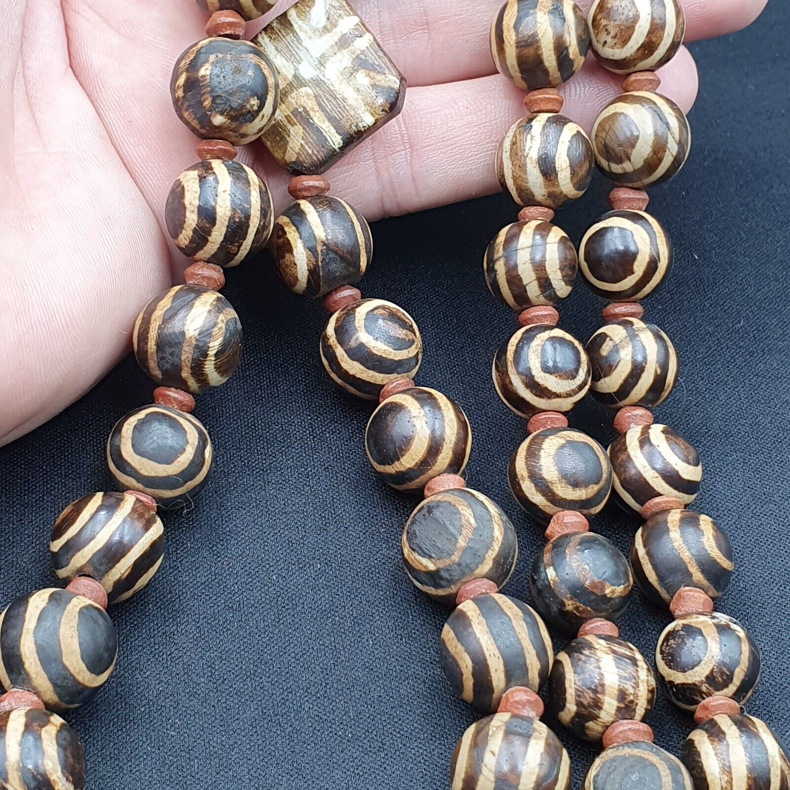 RARE OLD PUMTEK BEAD NECKLACE ANCIENT PYU, 2 Eyes PUMTEKS Beads 12-14mm