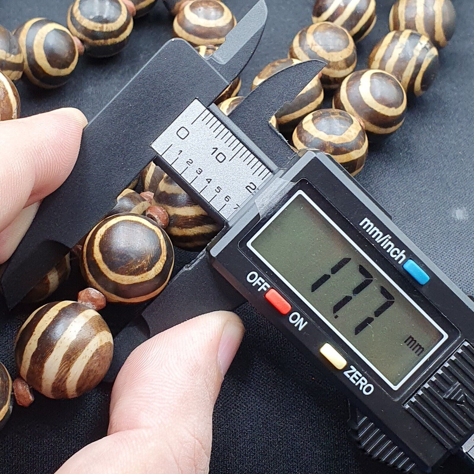 RARE OLD PUMTEK BEAD NECKLACE ANCIENT PYU, 2 Eyes PUMTEKS Beads 16.5-17.5mm