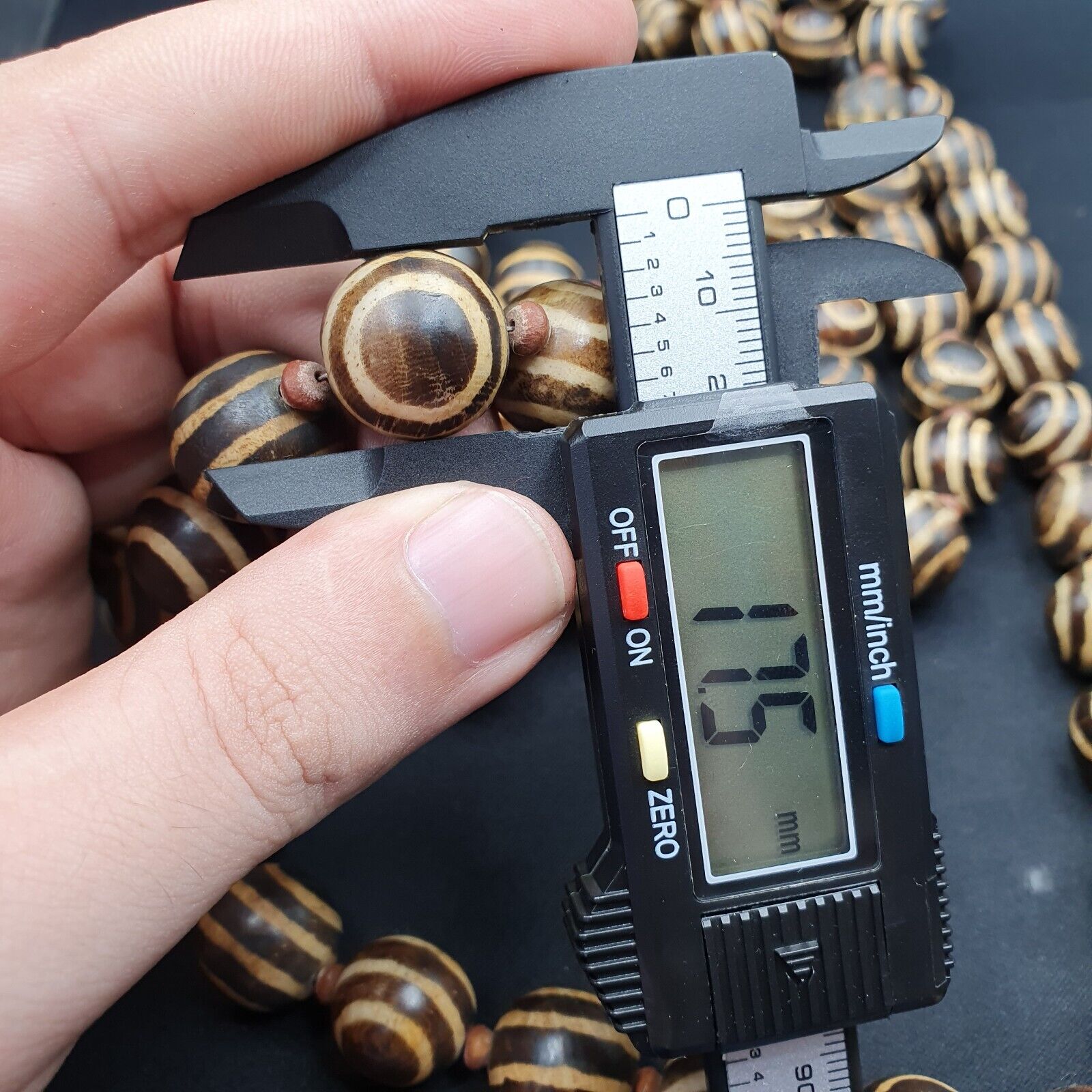 RARE OLD PUMTEK BEAD NECKLACE ANCIENT PYU, 2 Eyes PUMTEKS Beads 16.5-17.5mm