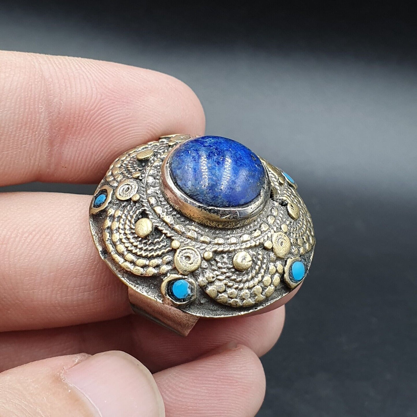 Antiker Vintage alter Lapislazuli-Messingring