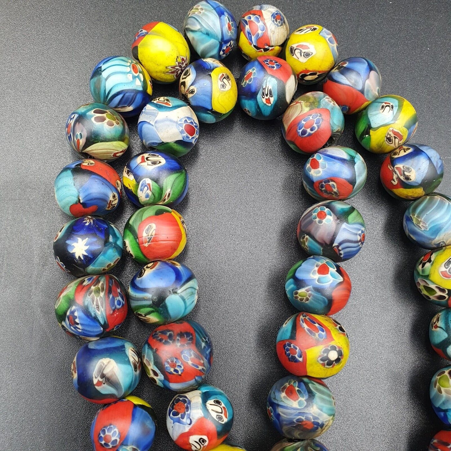 NEUES LOS 2 Venerano HANDGEFERTIGTE LAMPWORK-KUNST-HALSKETTEN AUS GLASPERLEN