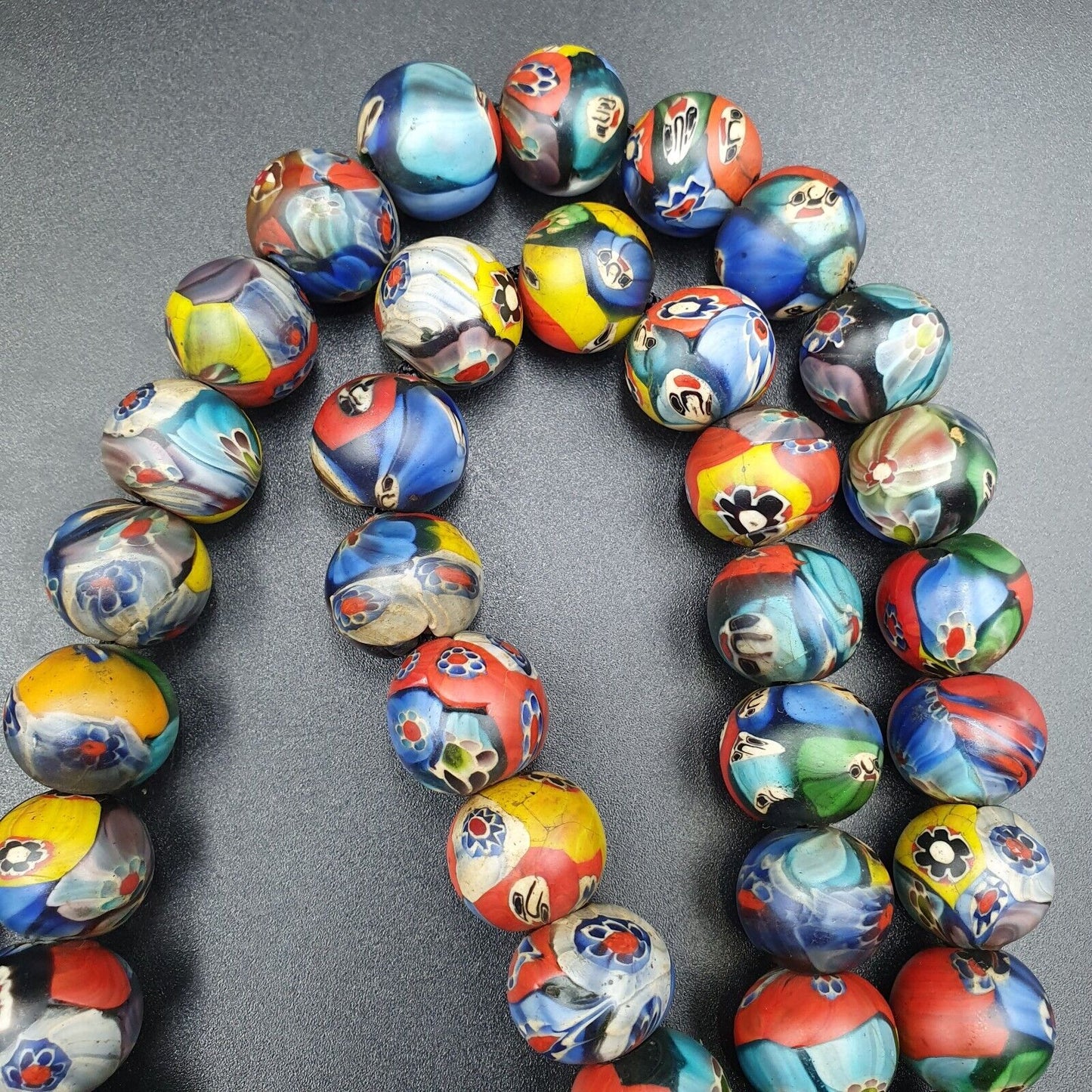 NEUES LOS 2 Venerano HANDGEFERTIGTE LAMPWORK-KUNST-HALSKETTEN AUS GLASPERLEN