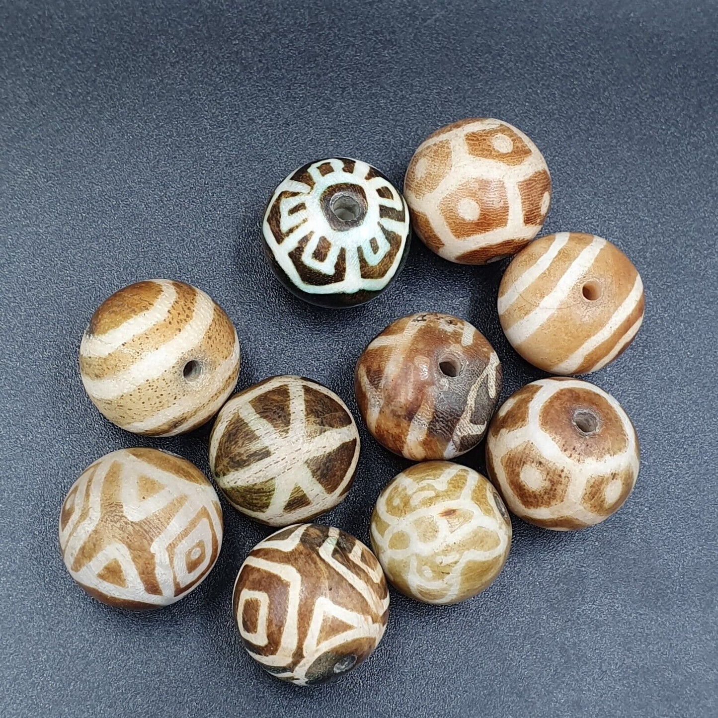 Vintage alte Pumtek Perlen Lot 10 Perlen 18-19mm Lot#82