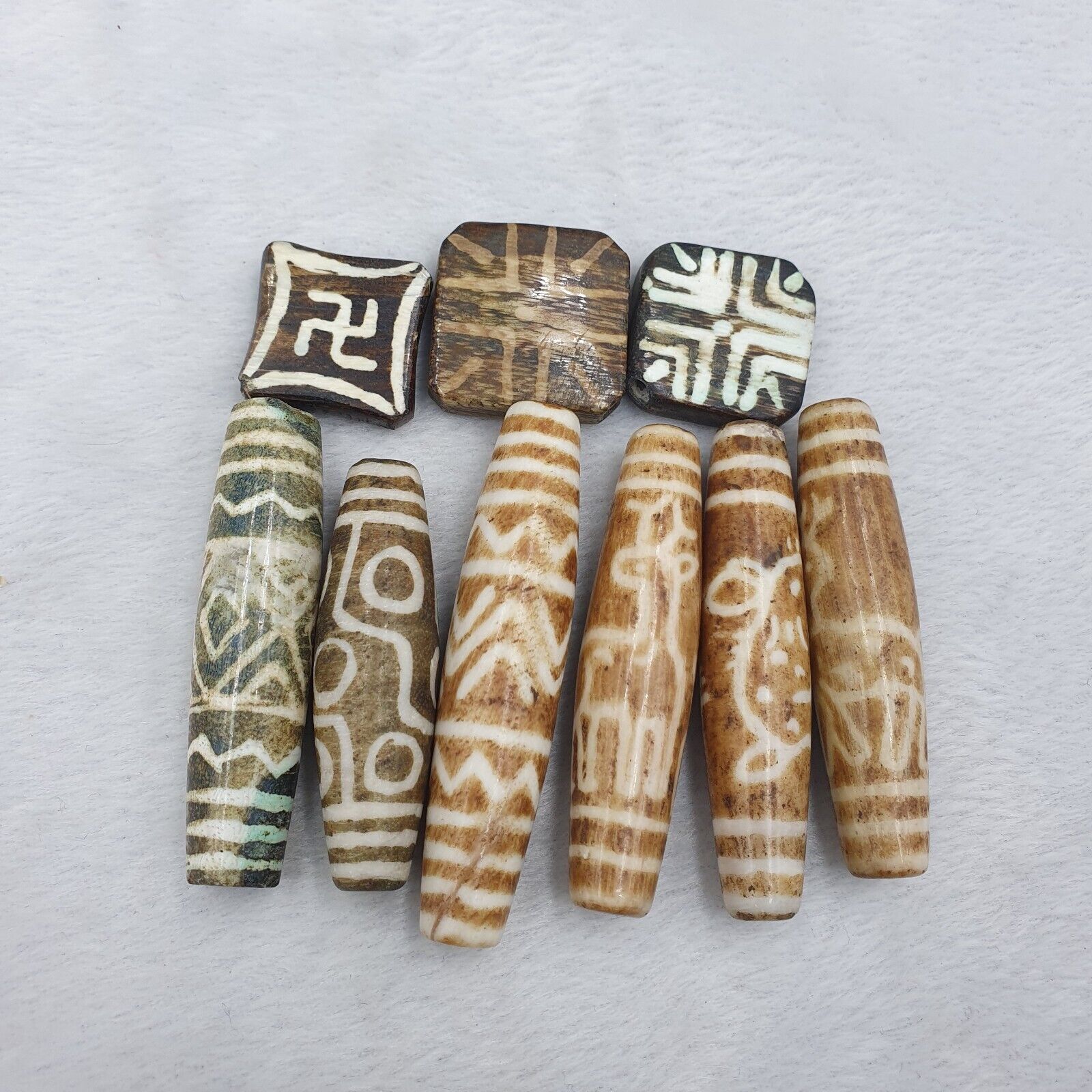 very rare Asian Burmese Pumtek trade Beads lot