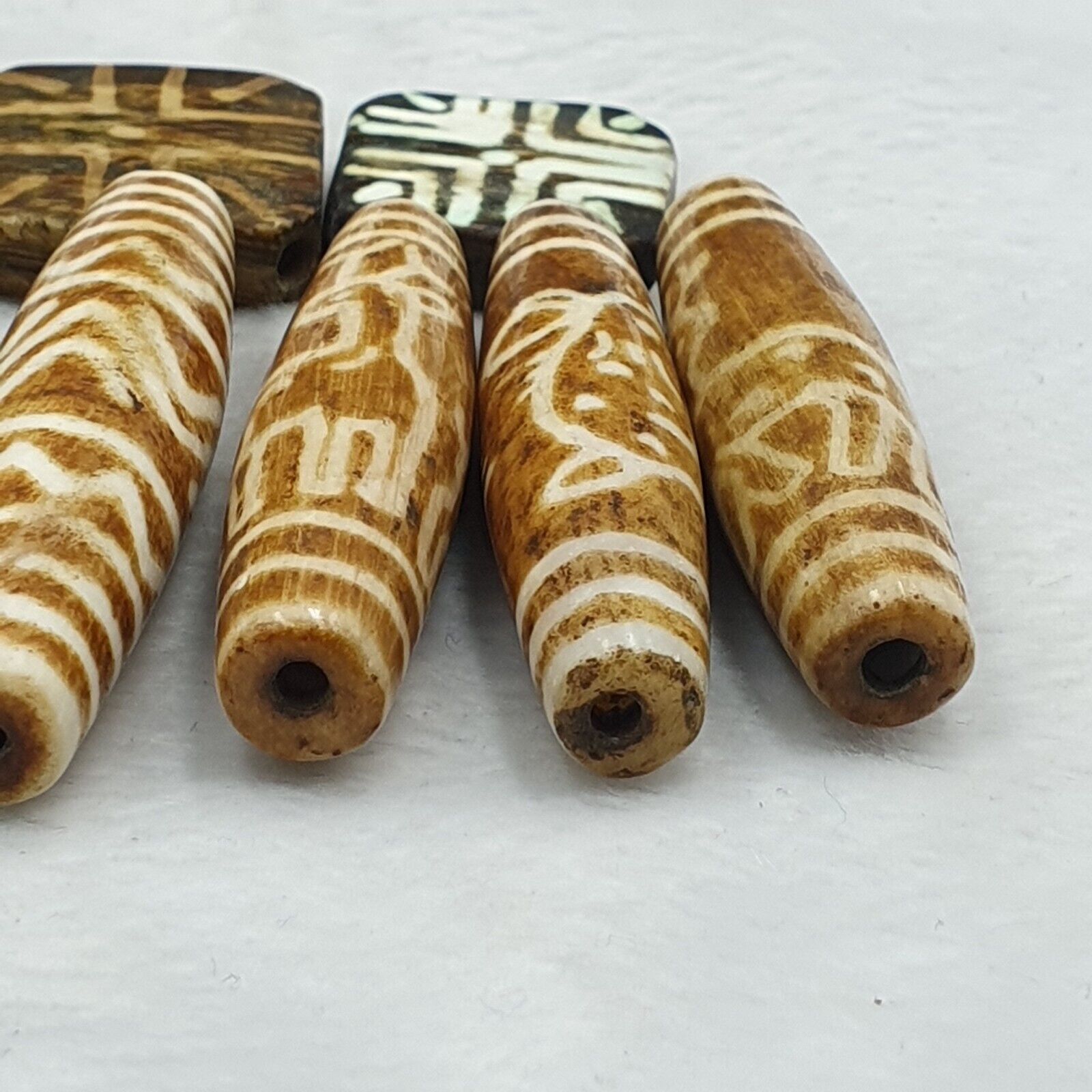 very rare Asian Burmese Pumtek trade Beads lot