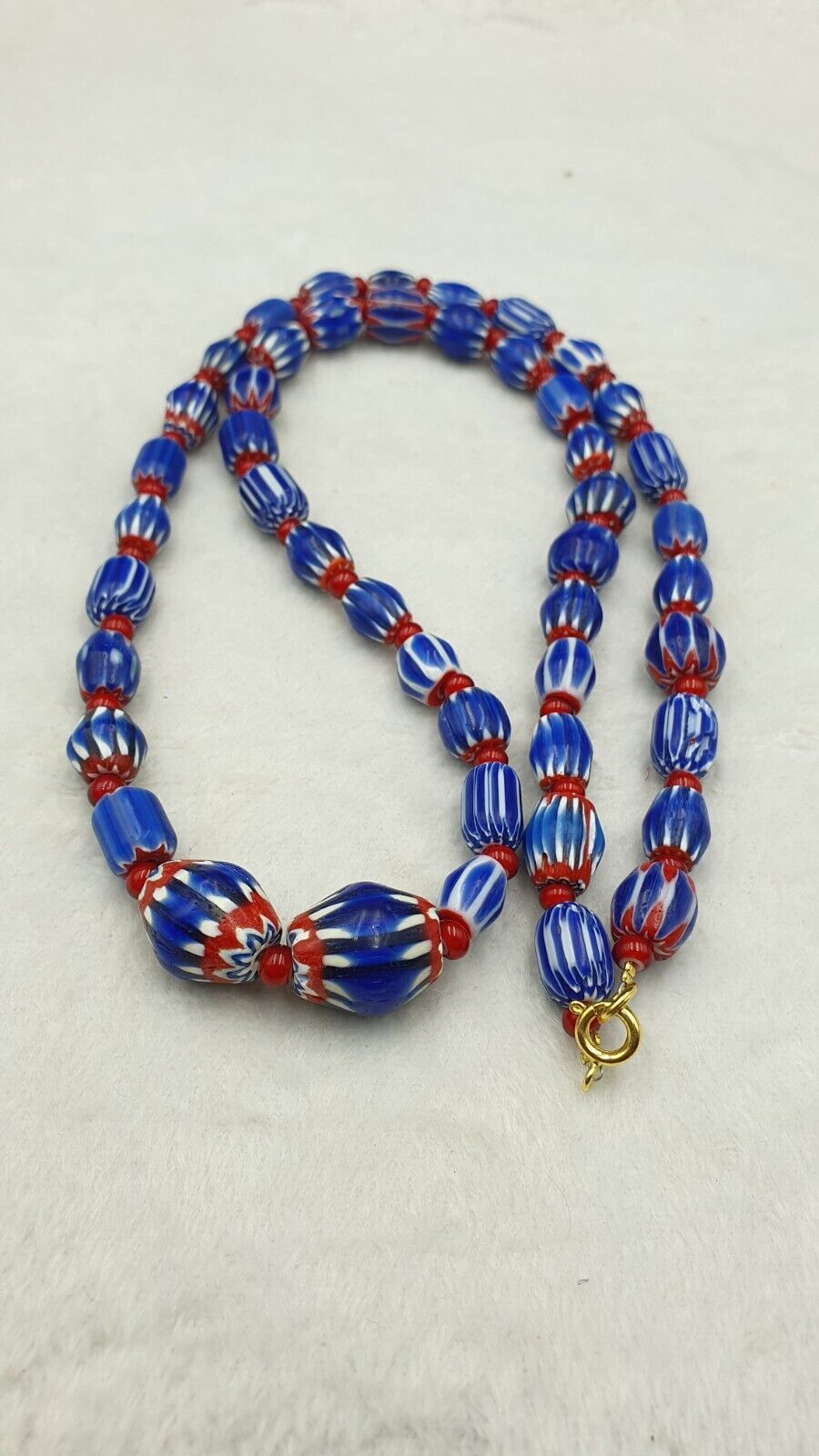 Vintage Chevron and White Heart Venetian Multilayers Glass Beads Necklace N-155