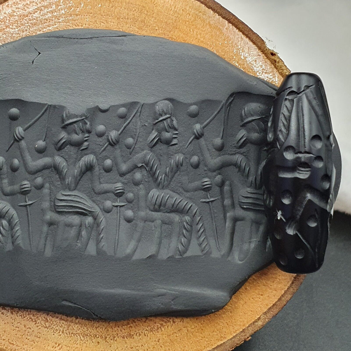 Indo Tibetan Carving Agate Eye stone Bead Amulet #10211