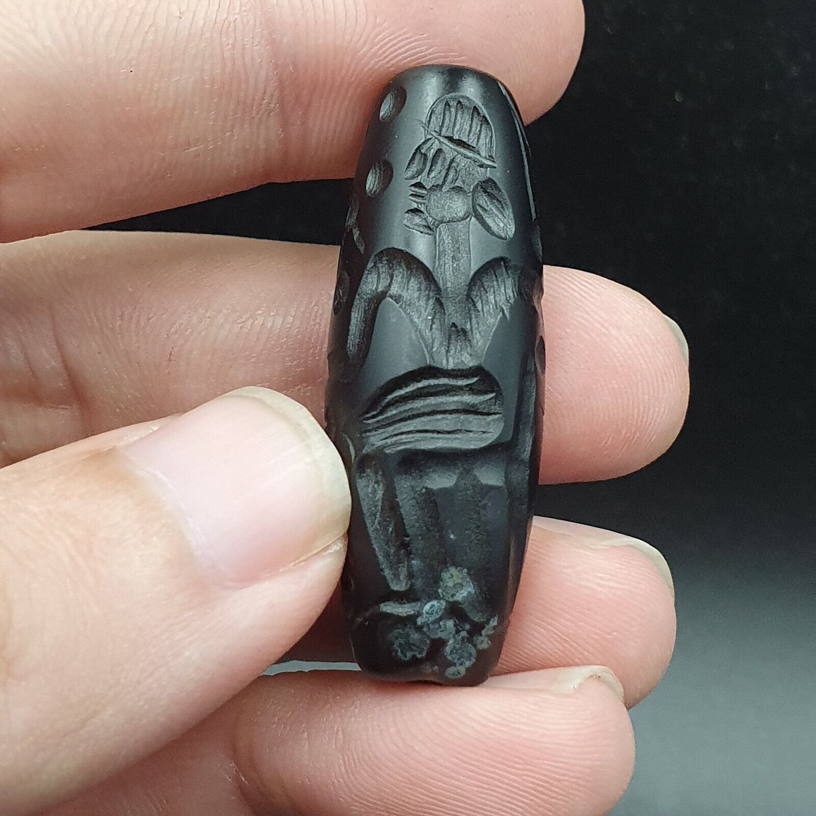 Indo Tibetan Carving Agate Eye stone Bead Amulet #10211