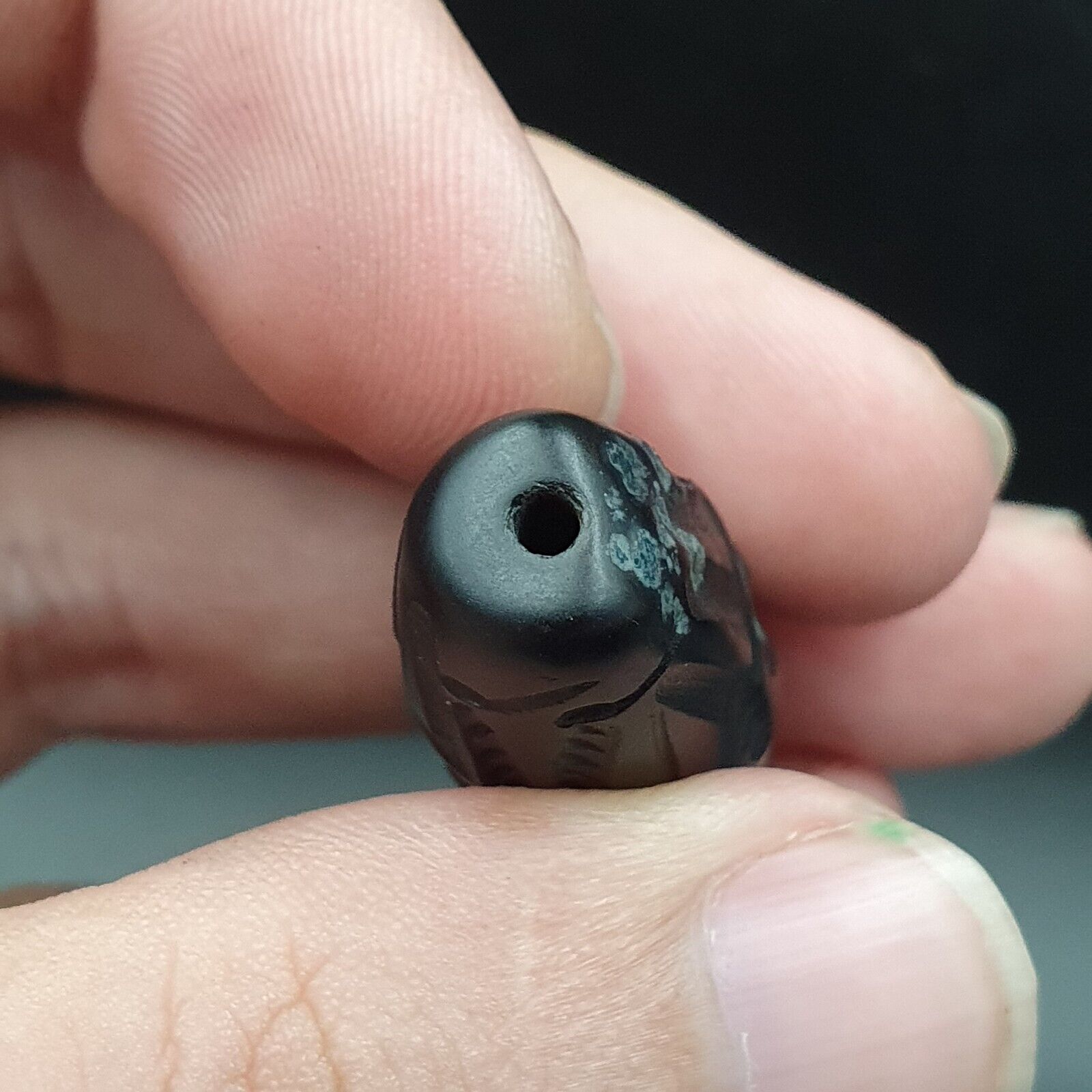 Indo Tibetan Carving Agate Eye stone Bead Amulet #10211