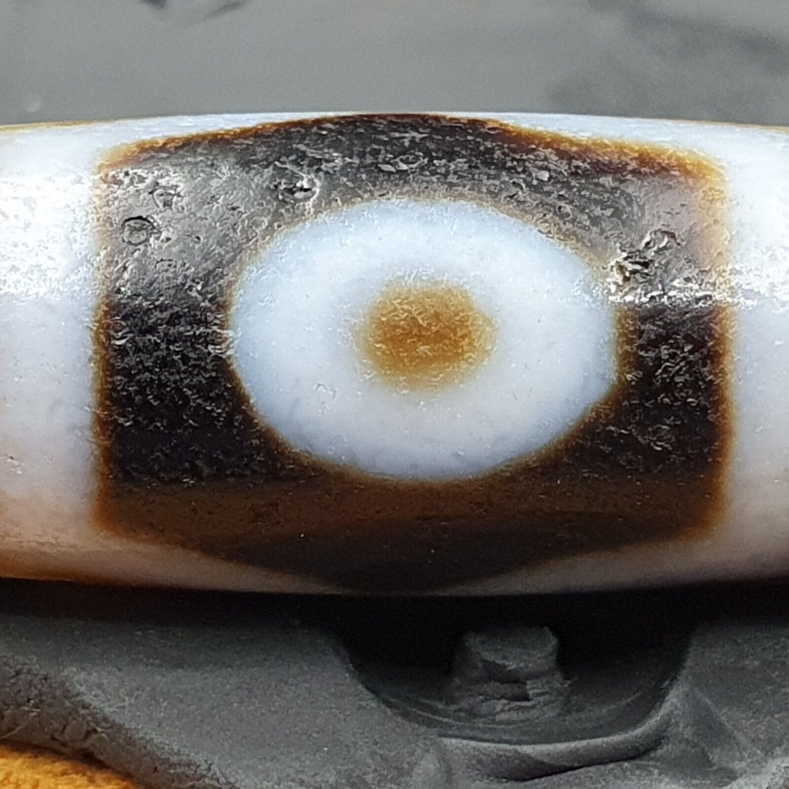 Protective Bead Amulet Vintage Old Indo Tibetan BLACK AND WHITE Agate pure 3 Eye