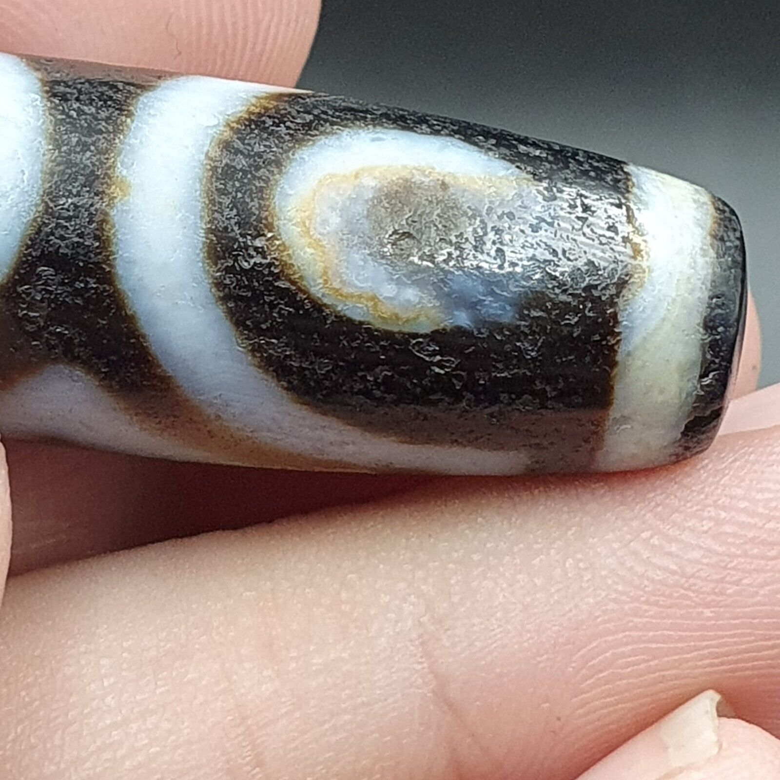 Protective Bead Amulet Vintage Old Indo Tibetan BLACK AND WHITE Agate pure 3 Eye