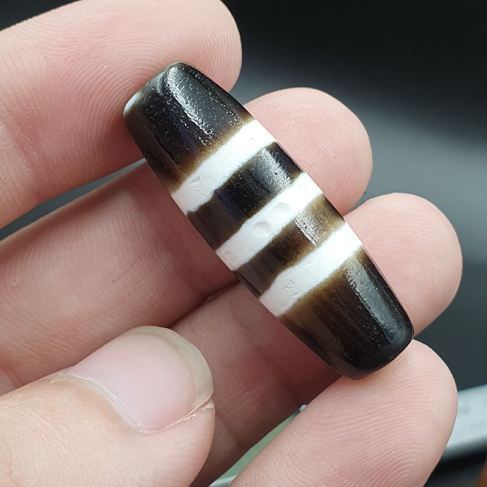 Himalayan Indo Tibetan 3 Lines Beads unique Patterns Dzi Amulet Beads