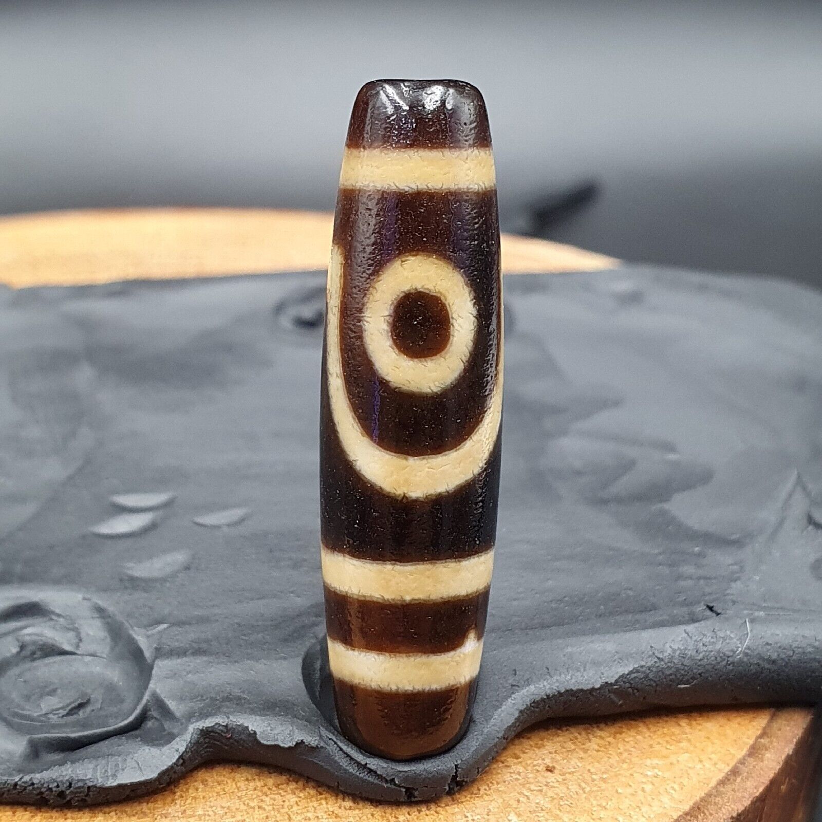 Himalayan Indo Tibetan Eyes Beads unique Patterns Dzi Amulet Beads