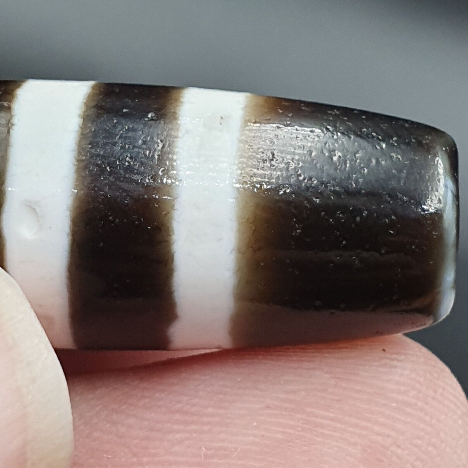 Himalayan Indo Tibetan 3 Lines Beads unique Patterns Dzi Amulet Beads