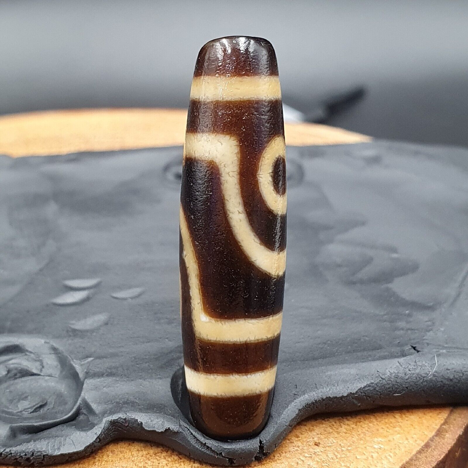 Himalayan Indo Tibetan Eyes Beads unique Patterns Dzi Amulet Beads